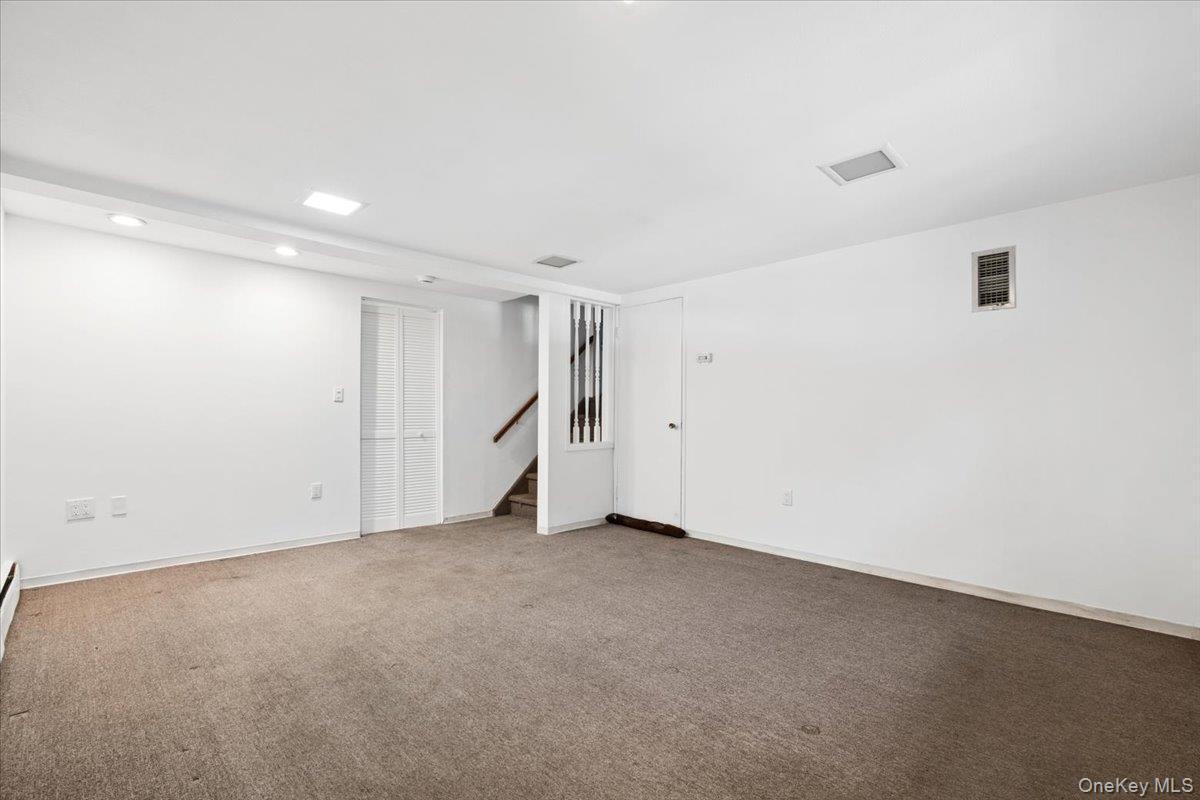 Single Family Knollwood Road Westchester County, NY 10567, MLS-1020789-21