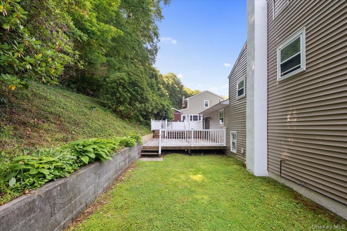 Single Family Knollwood Road Westchester County, NY 10567, MLS-1020789-31