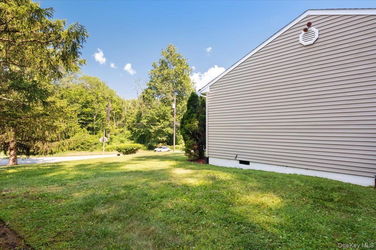 Single Family Knollwood Road Westchester County, NY 10567, MLS-1020789-32
