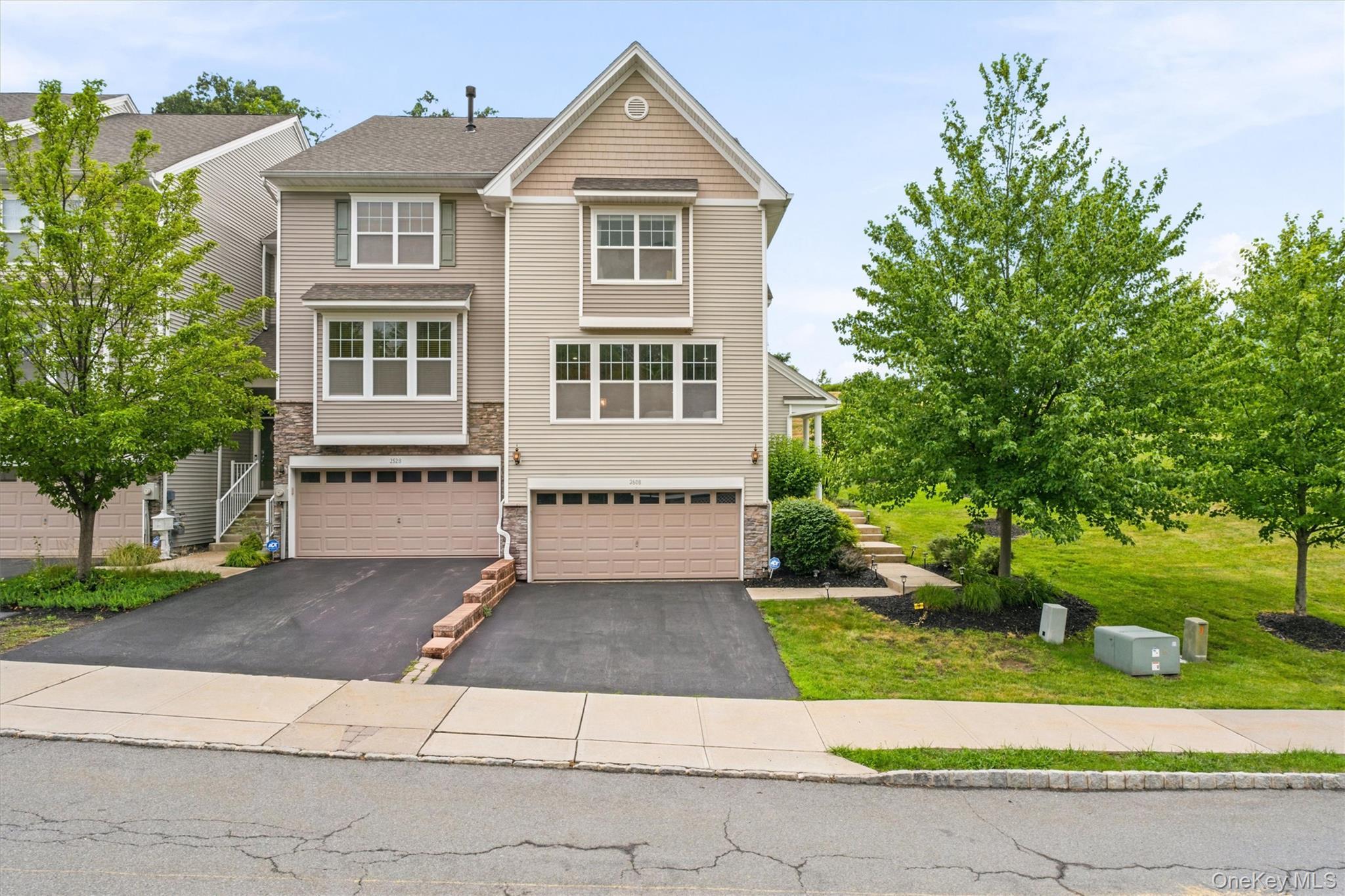 Single Family Hawthorn Way Orange County, NY 12553, MLS-1020799-2