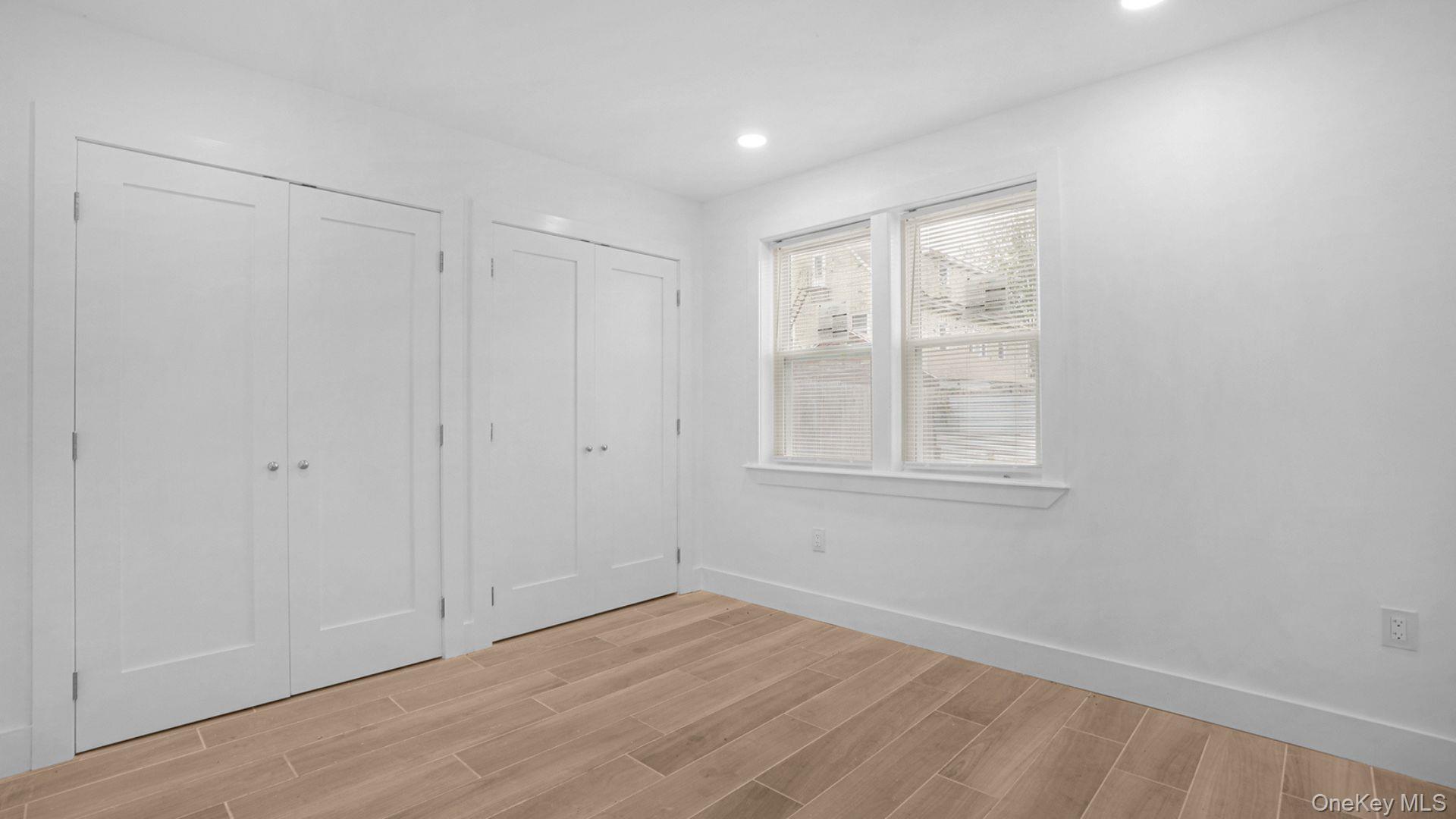 Single Family Duryea Avenue Bronx, NY 10466, MLS-1020805-14