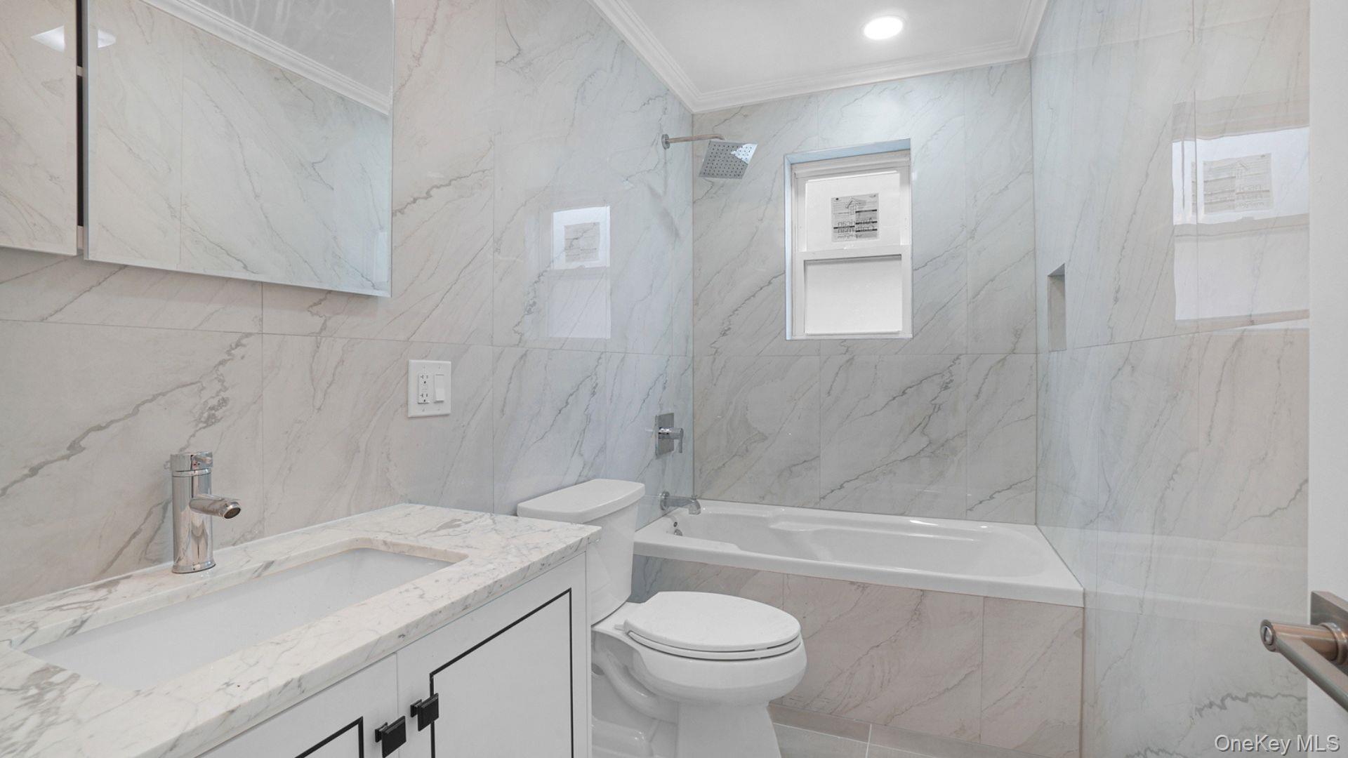 Single Family Duryea Avenue Bronx, NY 10466, MLS-1020805-24