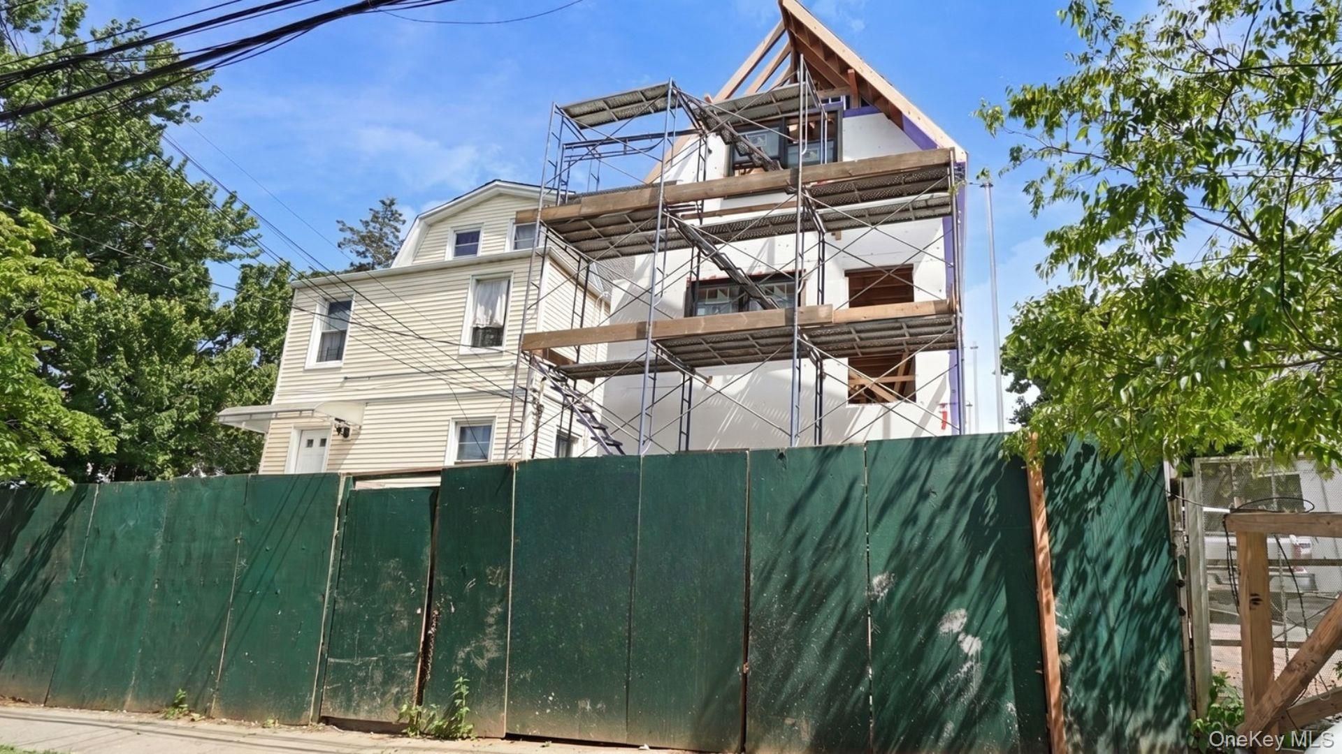 Single Family Matilda Avenue  Bronx, NY 10470, MLS-1020817-2