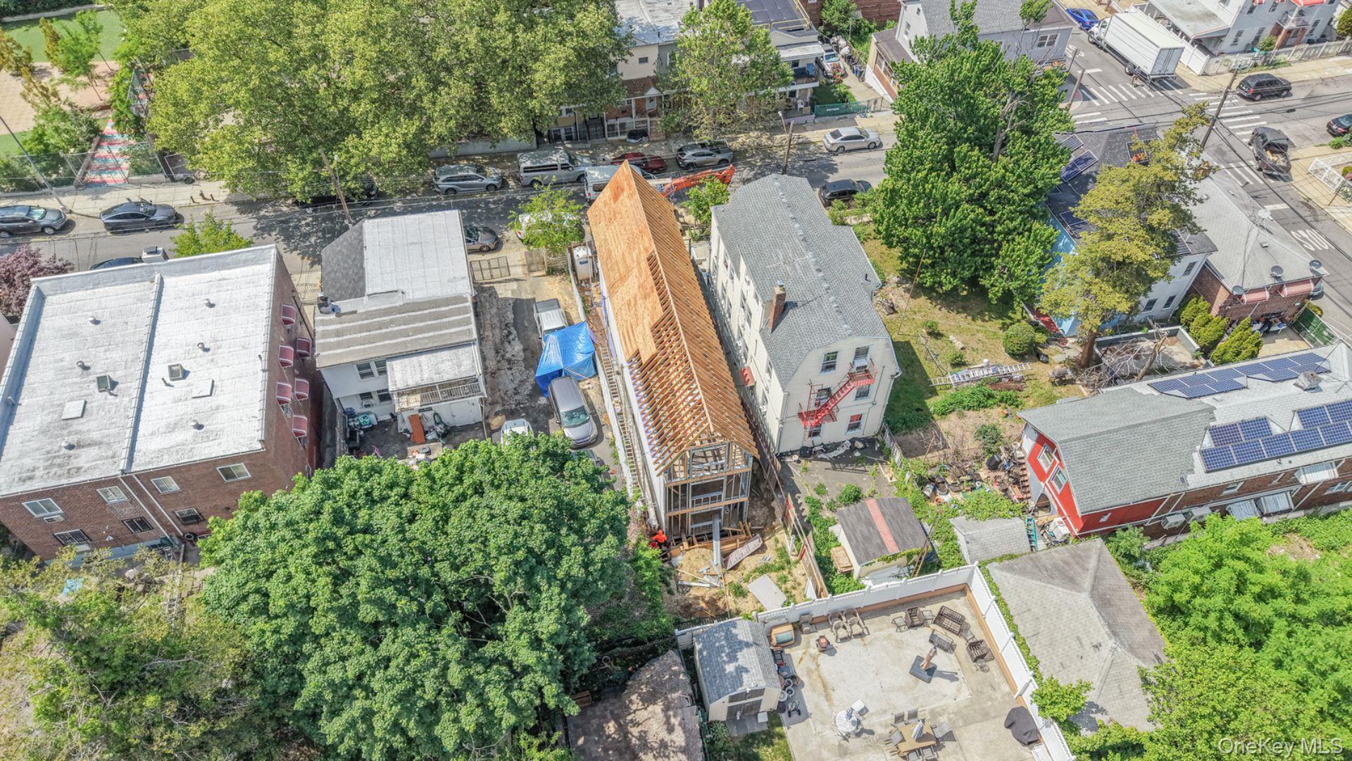 Single Family Matilda Avenue  Bronx, NY 10470, MLS-1020817-8
