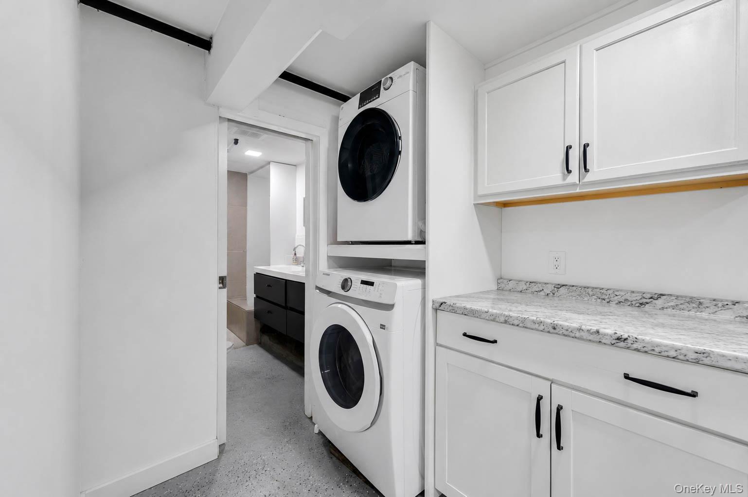 Single Family E 198th Street  Bronx, NY 10458, MLS-1020822-40
