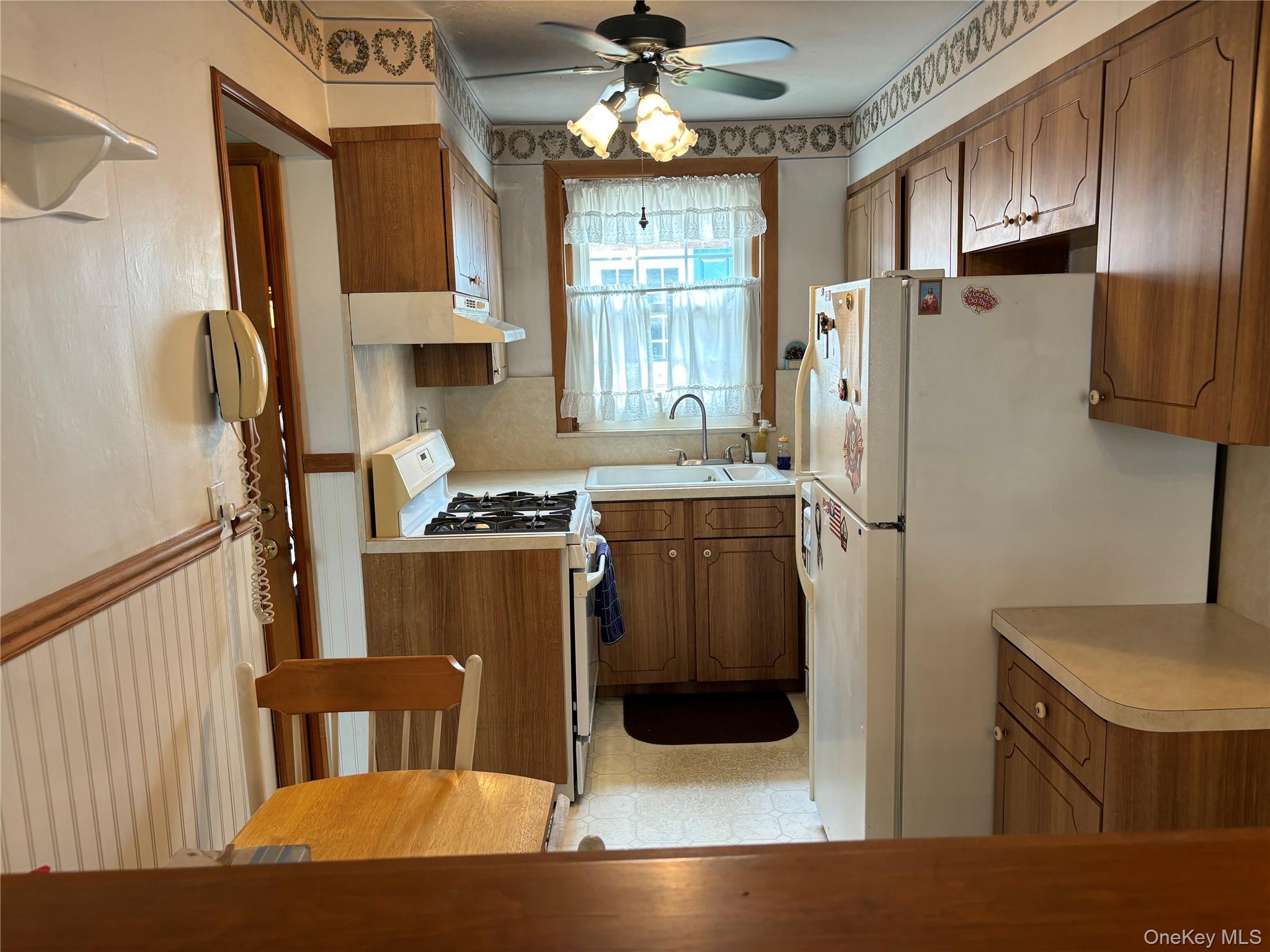 Single Family 2nd Place S  Nassau County, NY 11530, MLS-1020836-9
