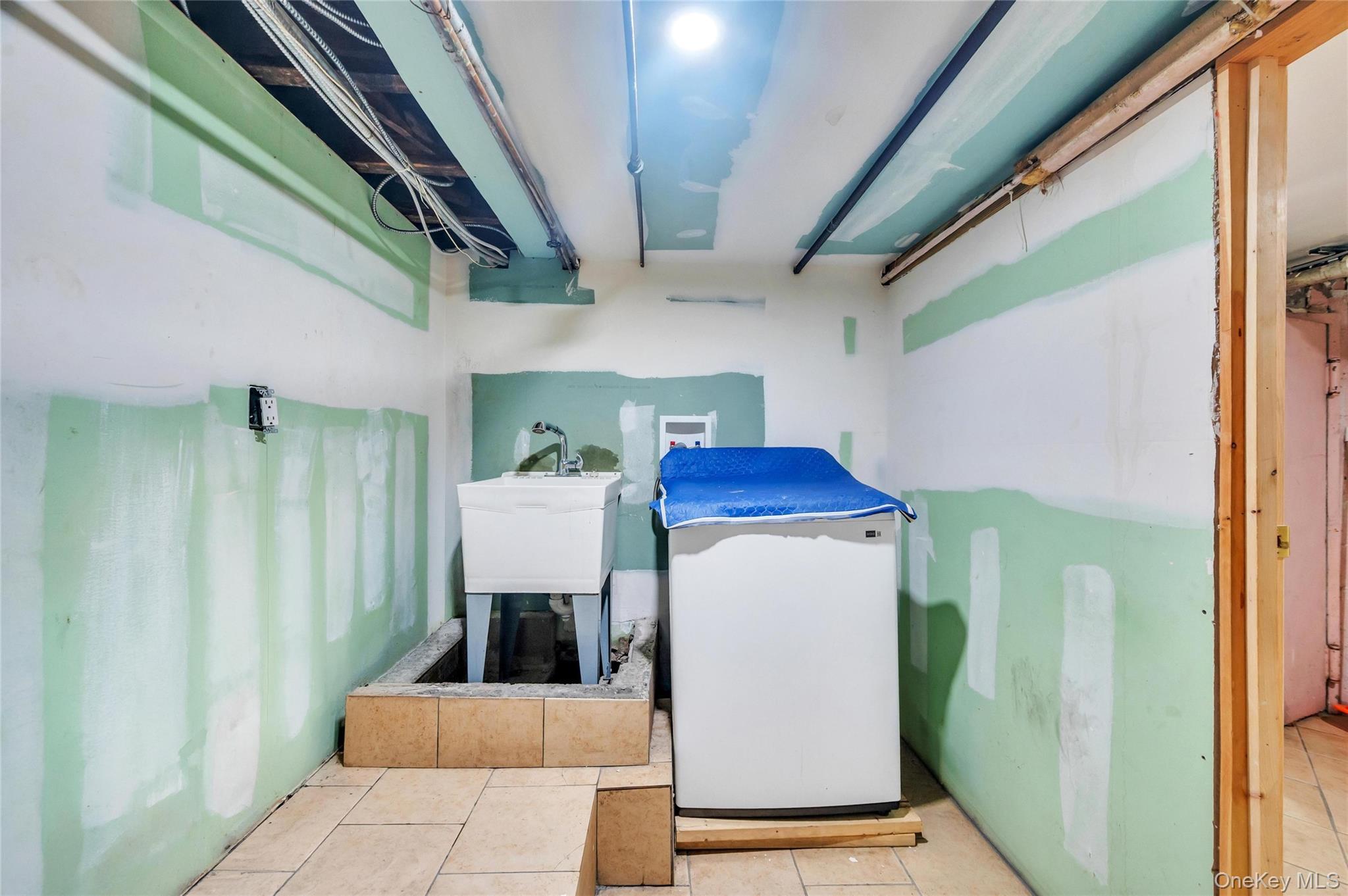 Single Family Midwood St Brooklyn, NY 11203, MLS-1020837-24