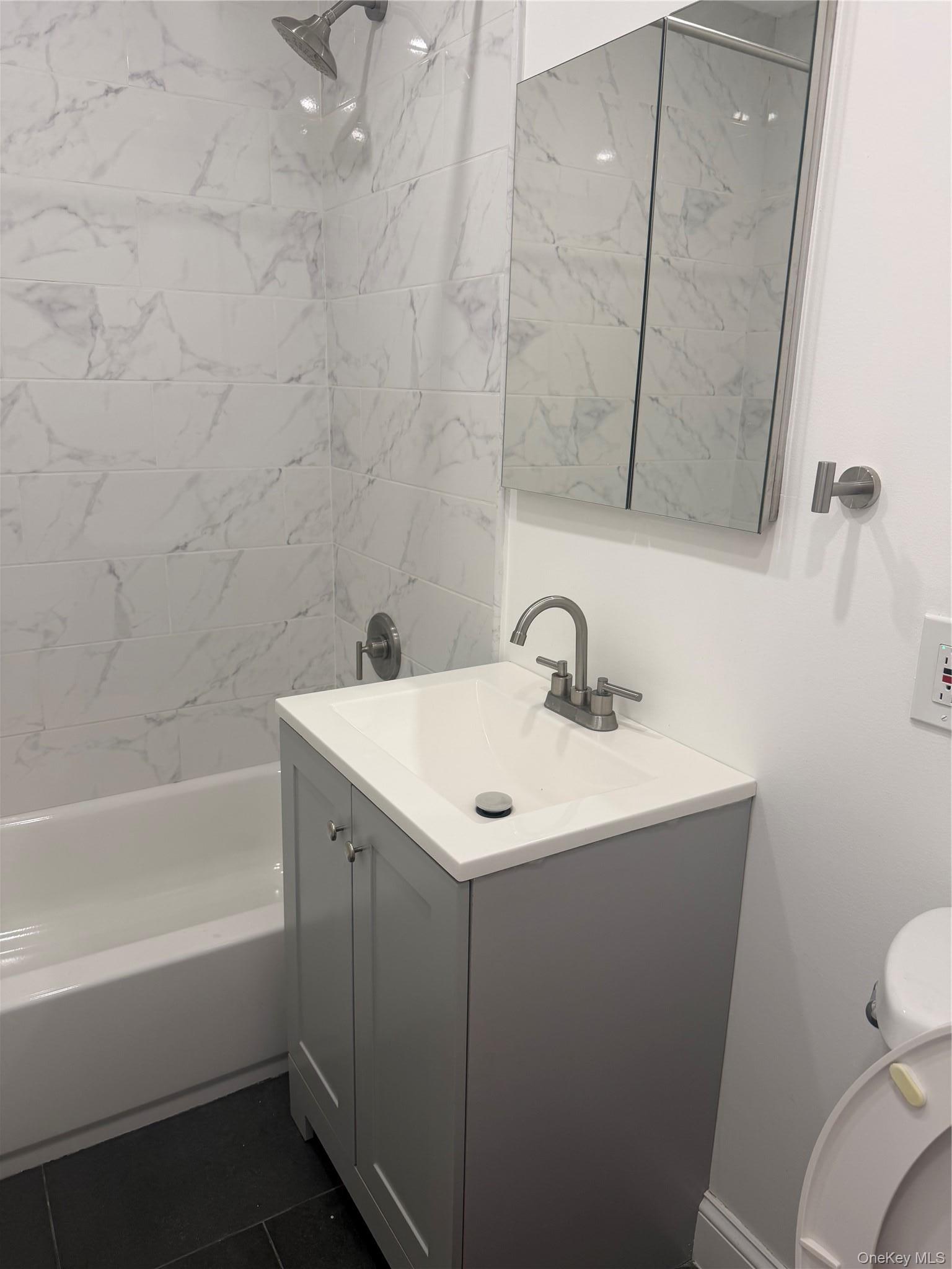 Apartment Monticello Avenue  Bronx, NY 10466, MLS-1020847-8