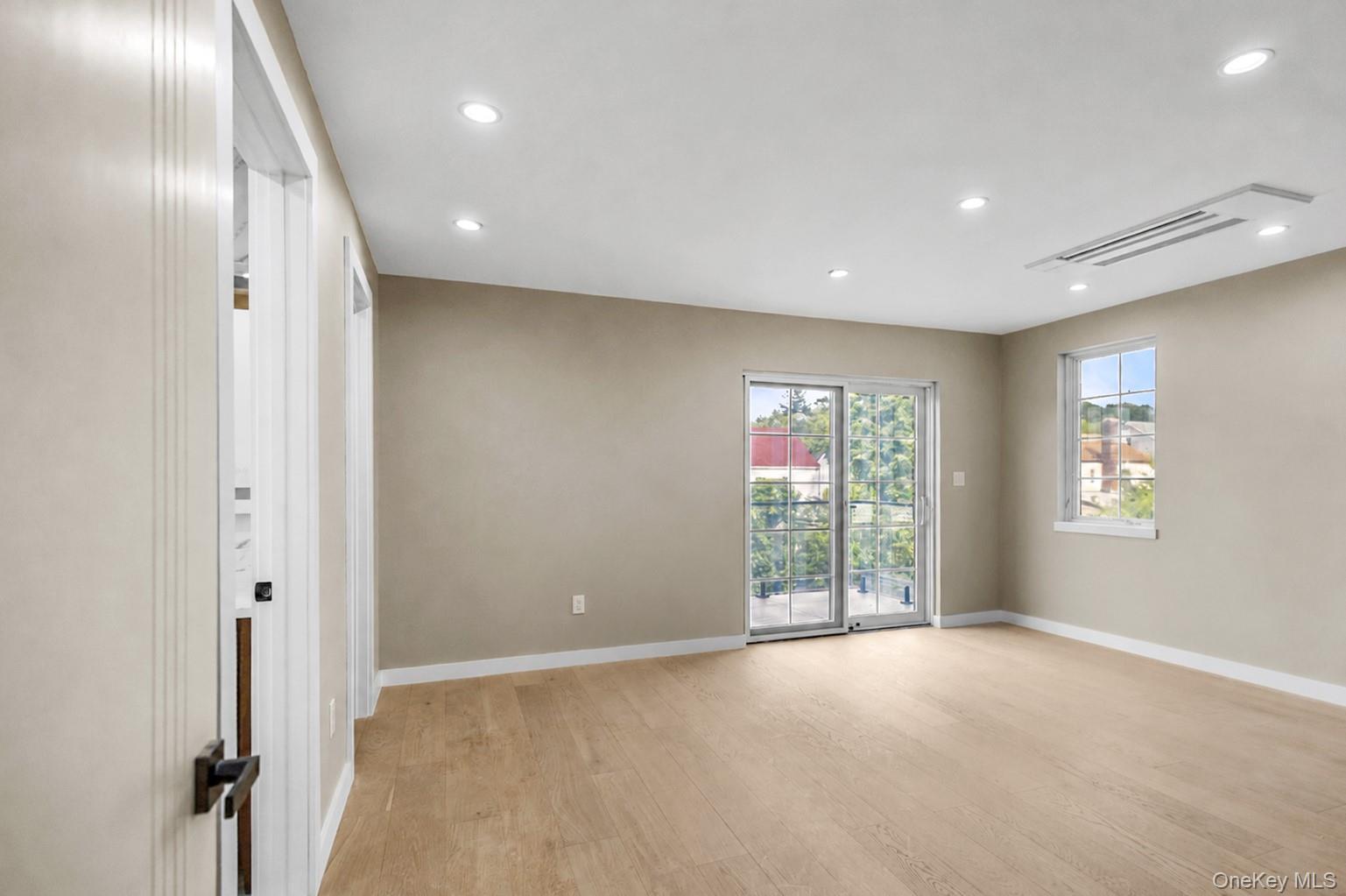 Single Family 213th Street  Queens, NY 11427, MLS-1020874-20