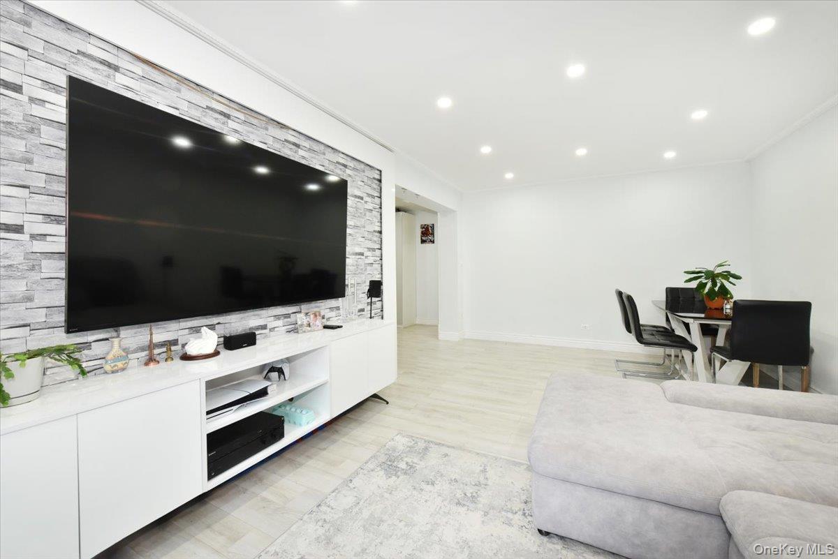 Coop E 19th Street  Brooklyn, NY 11235, MLS-1020883-11