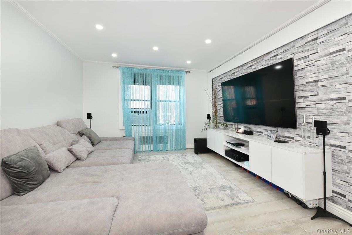 Coop E 19th Street  Brooklyn, NY 11235, MLS-1020883-14