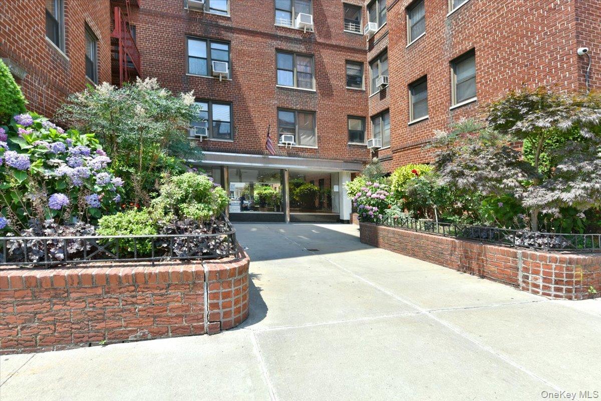 Coop E 19th Street  Brooklyn, NY 11235, MLS-1020883-2