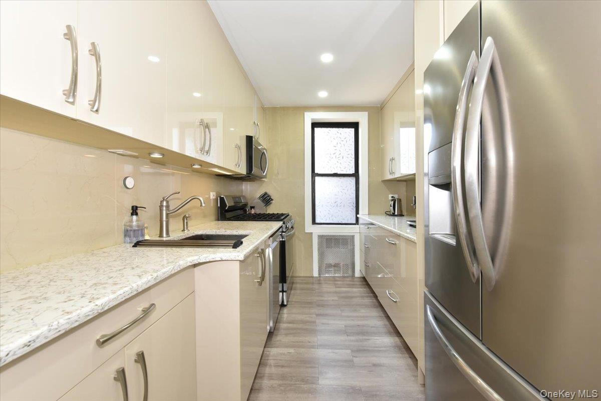 Coop E 19th Street  Brooklyn, NY 11235, MLS-1020883-21