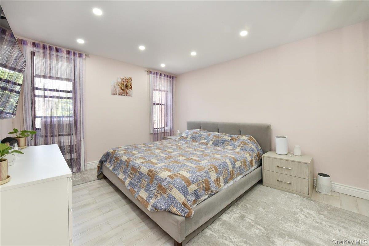 Coop E 19th Street  Brooklyn, NY 11235, MLS-1020883-23