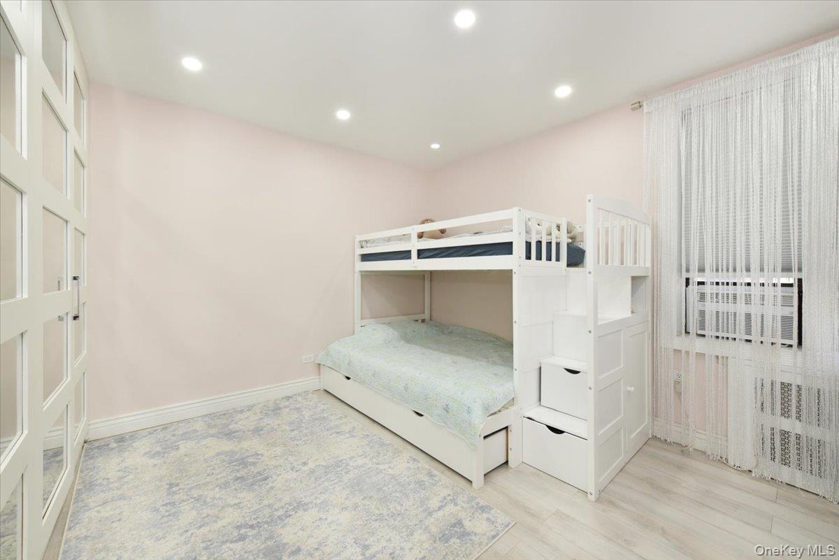 Coop E 19th Street  Brooklyn, NY 11235, MLS-1020883-24
