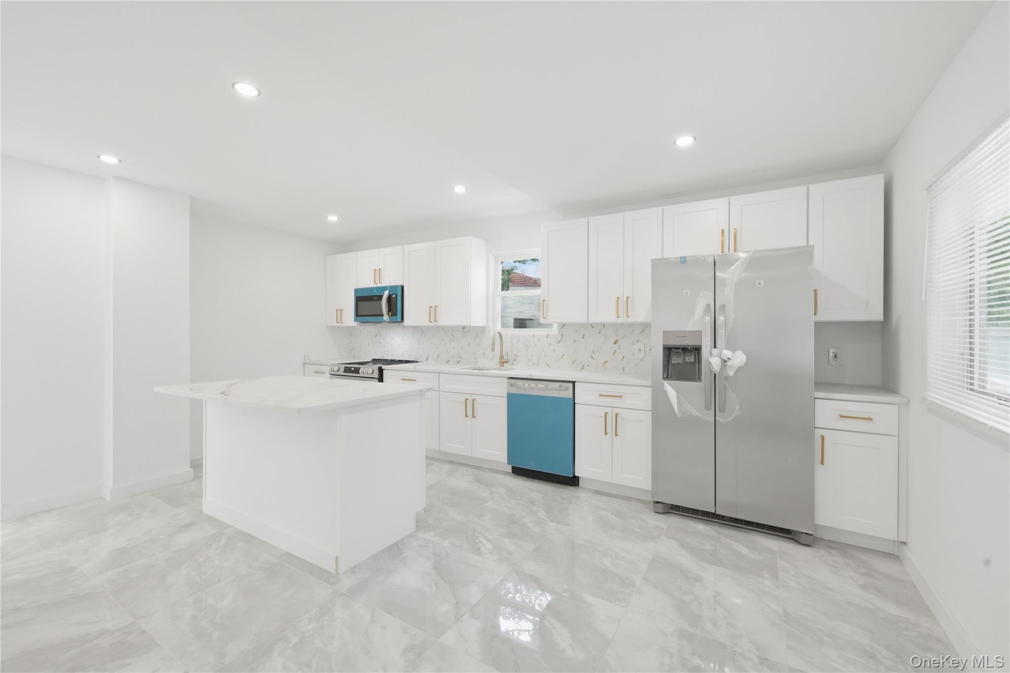 Single Family 119th Road Queens, NY 11434, MLS-1020904-10