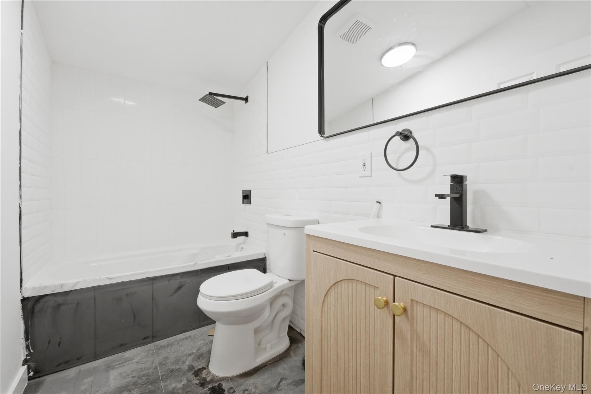 Single Family 119th Road Queens, NY 11434, MLS-1020904-18