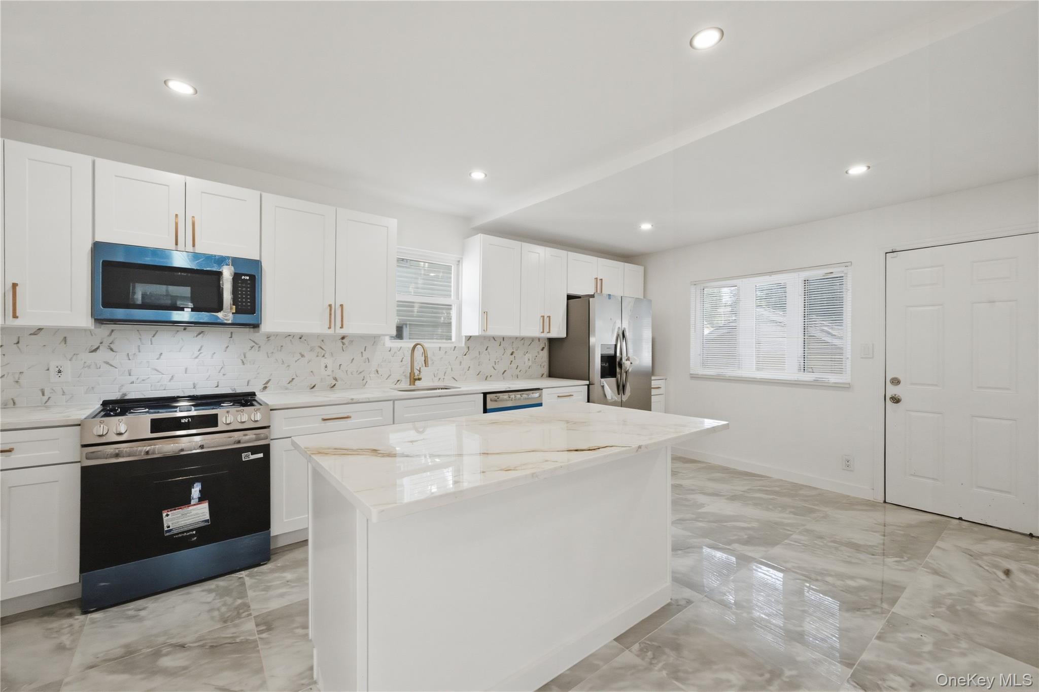 Single Family 119th Road Queens, NY 11434, MLS-1020904-9