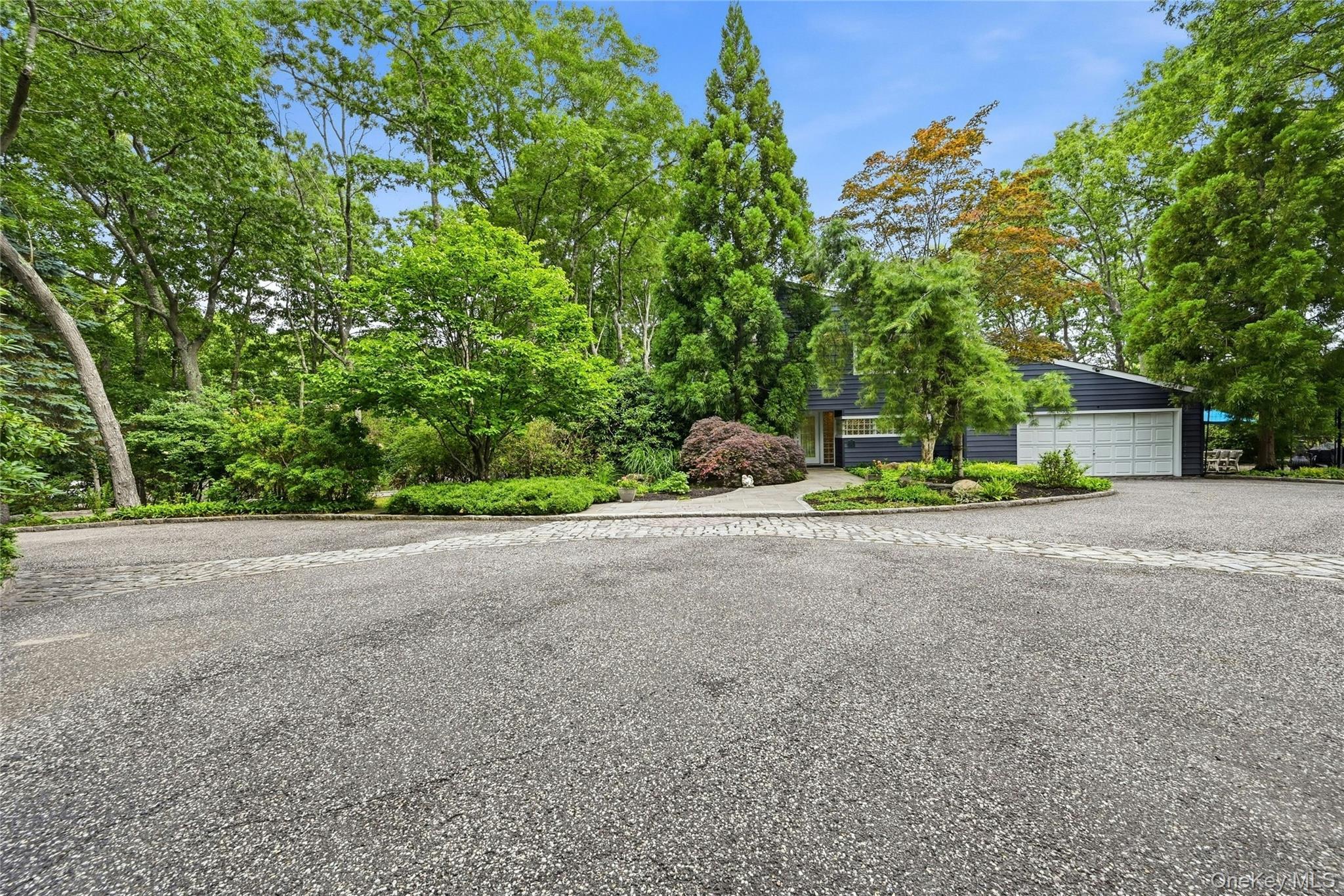 Single Family Nicole Court Suffolk County, NY 11949, MLS-1020918-49