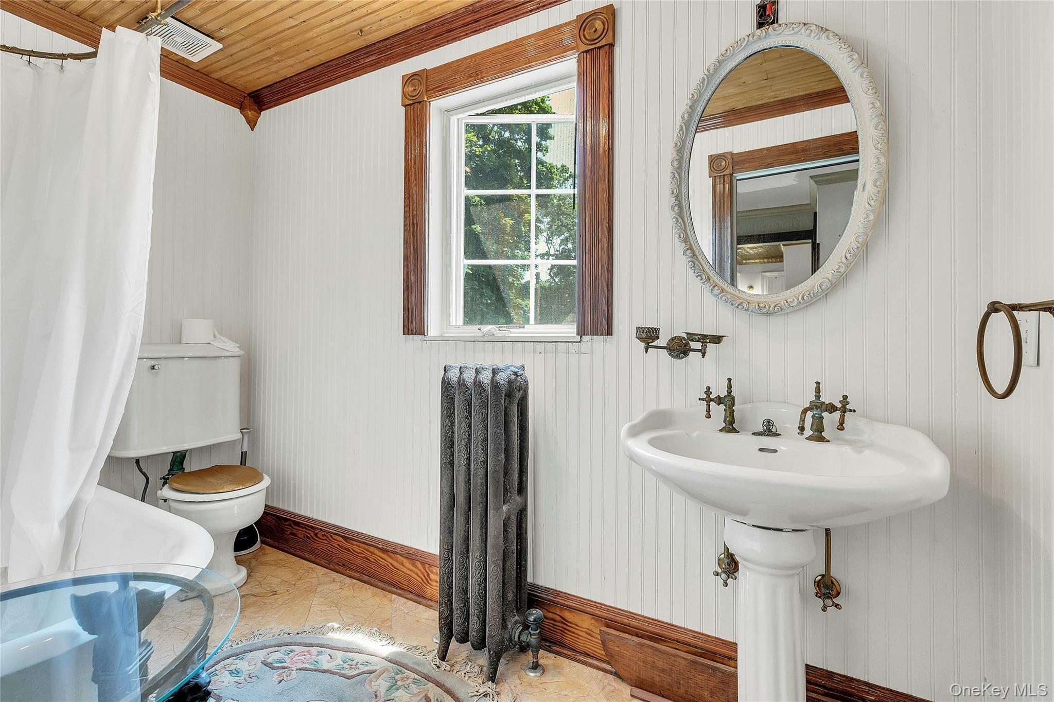 Single Family Montauk Highway  Suffolk County, NY 11940, MLS-1020923-36