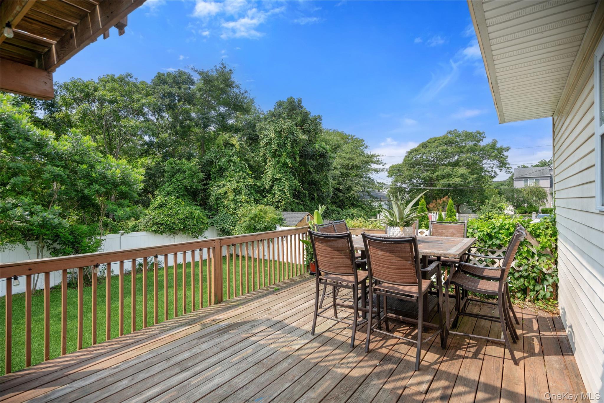 Single Family Lombardy Drive  Suffolk County, NY 11967, MLS-1020948-31