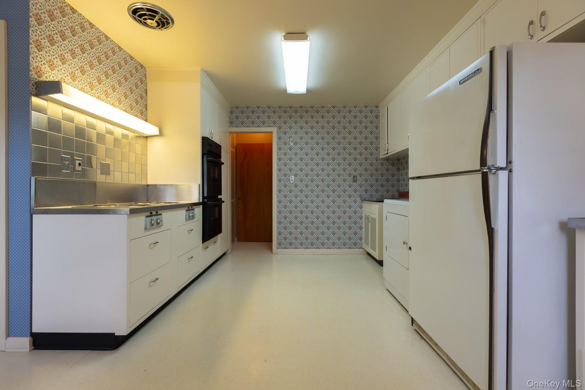 Single Family Degarmo Place  Dutchess County, NY 12601, MLS-1020961-34