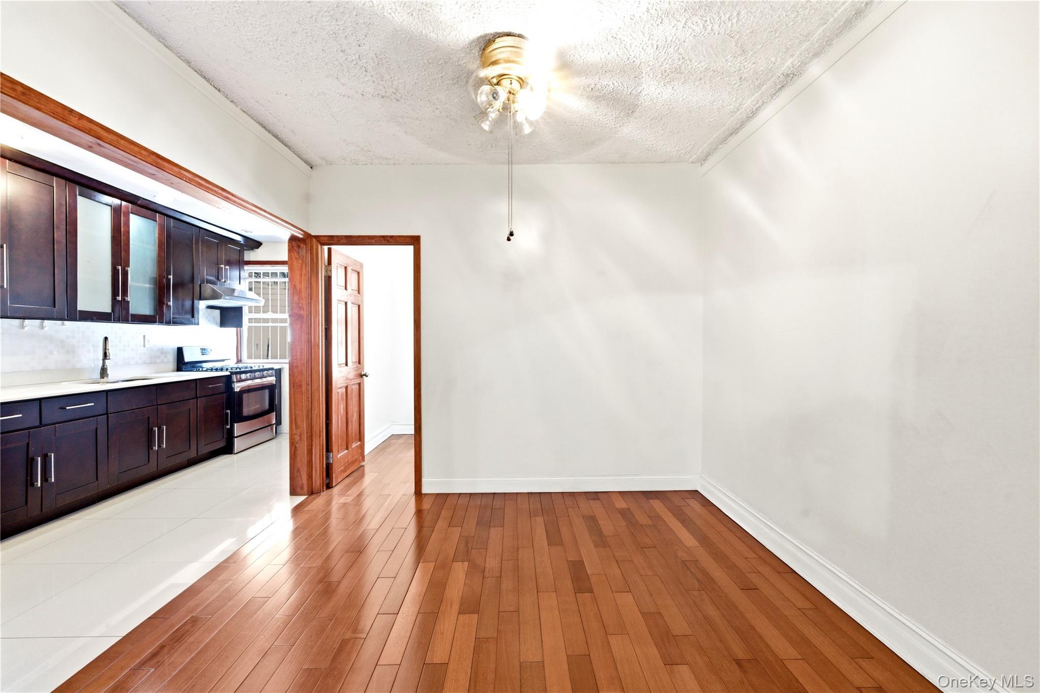Single Family 66th Road Queens, NY 11374, MLS-1020964-7