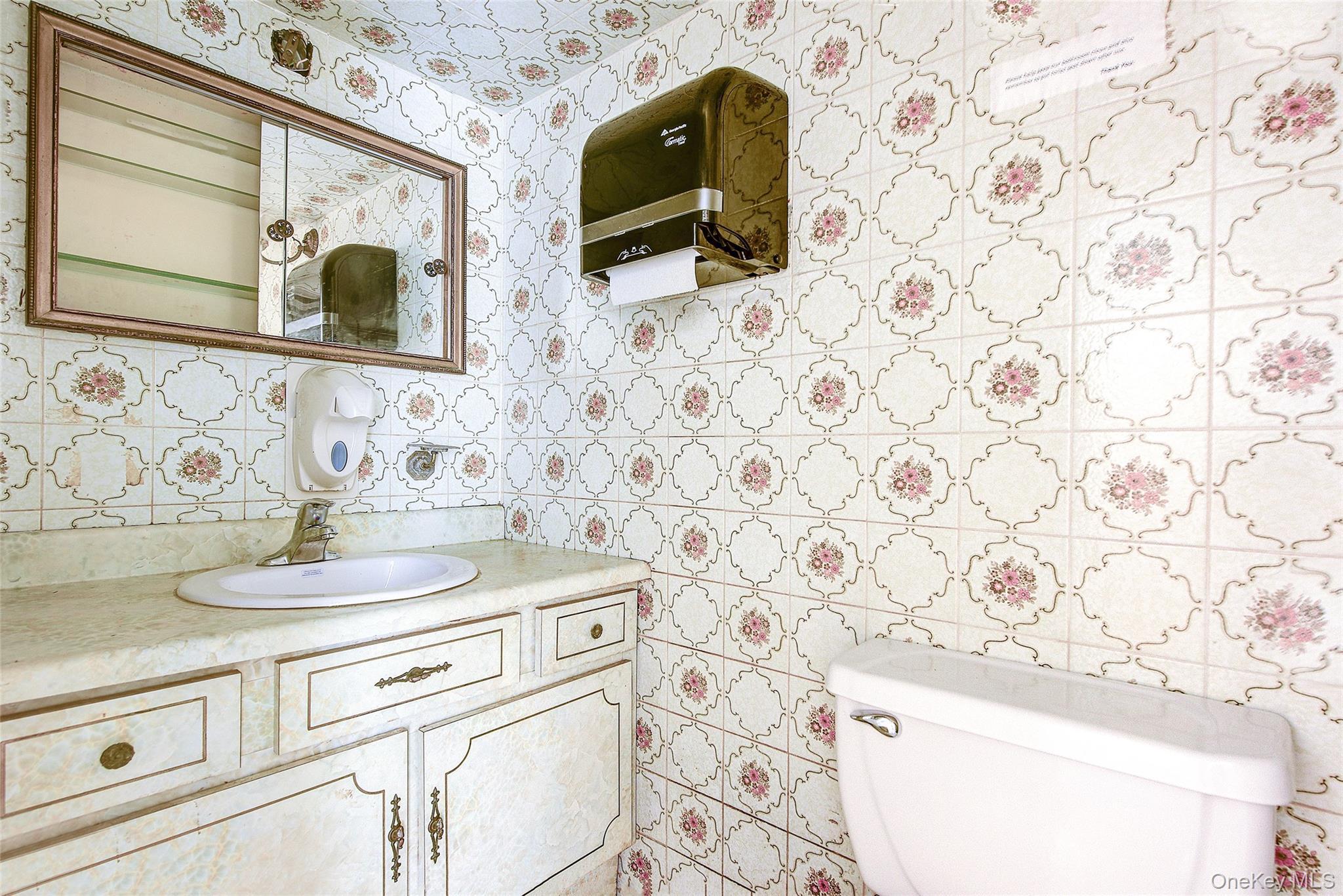 Single Family Fort Hamilton Parkway  Brooklyn, NY 11219, MLS-1021044-40