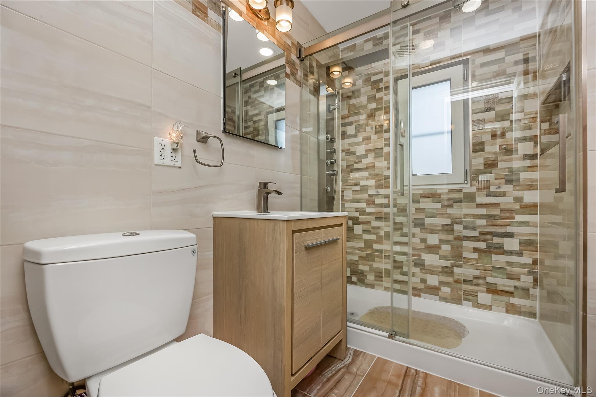Single Family Jewel Avenue Queens, NY 11365, MLS-1021053-13