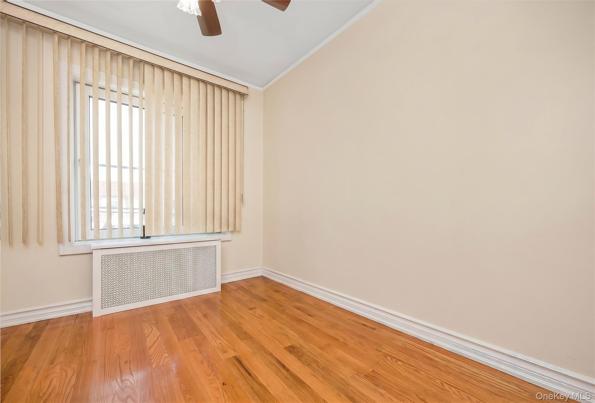 Single Family Jewel Avenue Queens, NY 11365, MLS-1021053-15