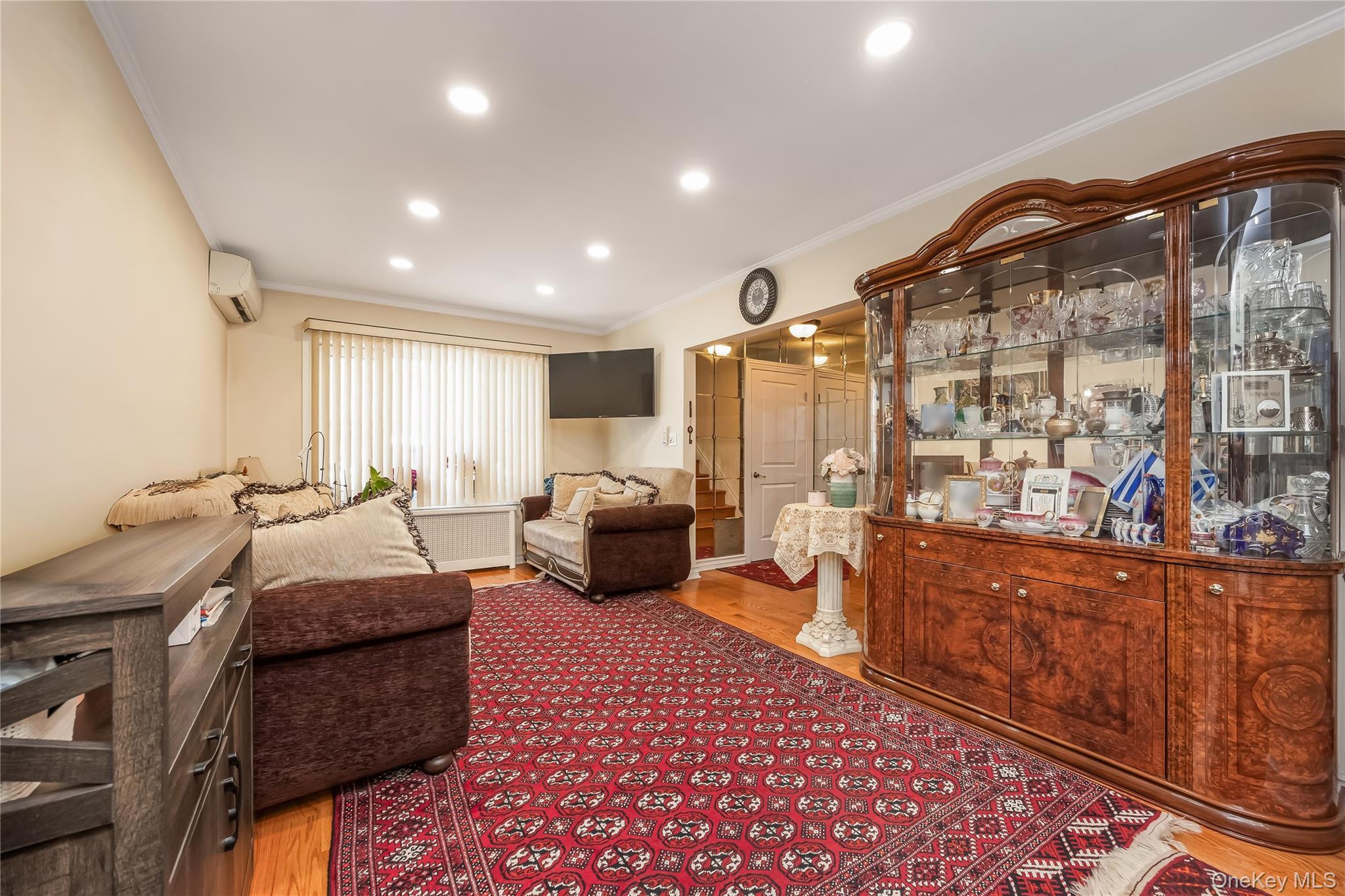 Single Family Jewel Avenue Queens, NY 11365, MLS-1021053-5