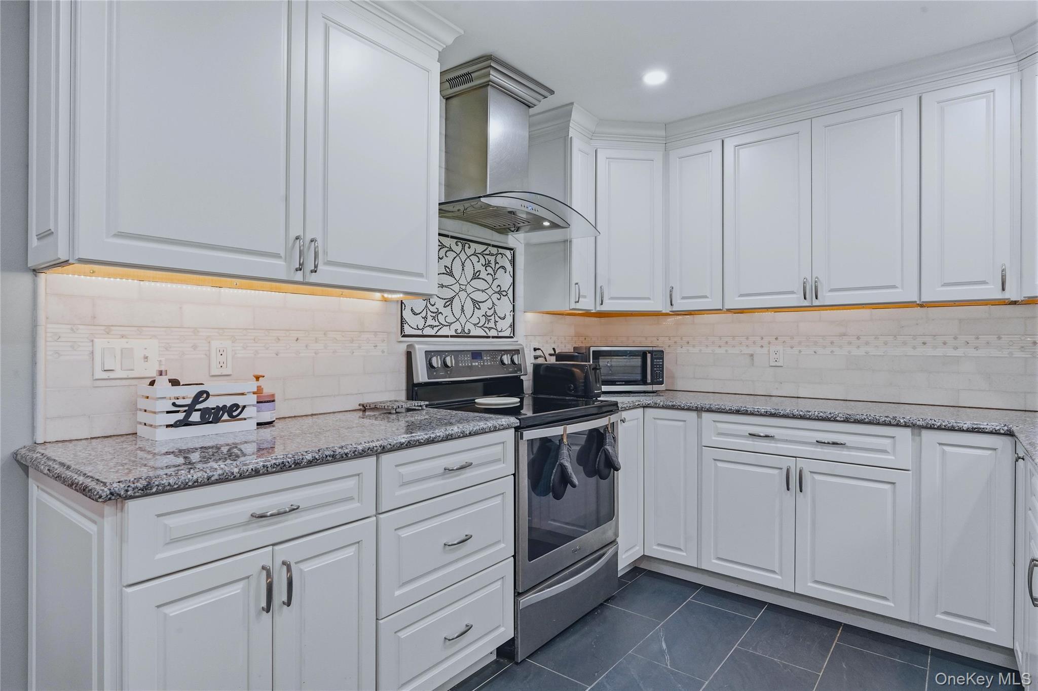 Single Family Nathan Hale Drive Dutchess County, NY 12582, MLS-1021059-12