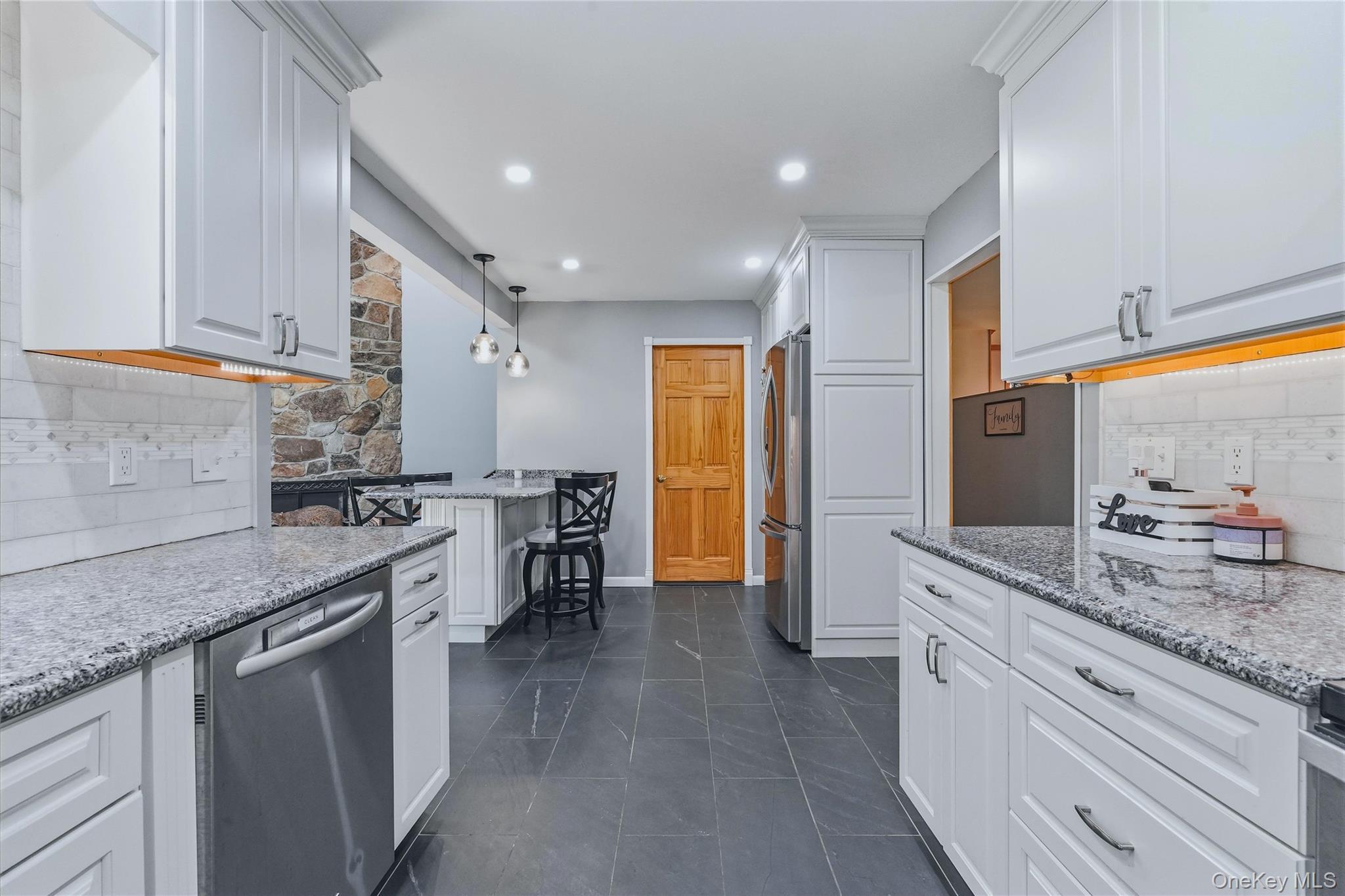 Single Family Nathan Hale Drive Dutchess County, NY 12582, MLS-1021059-13