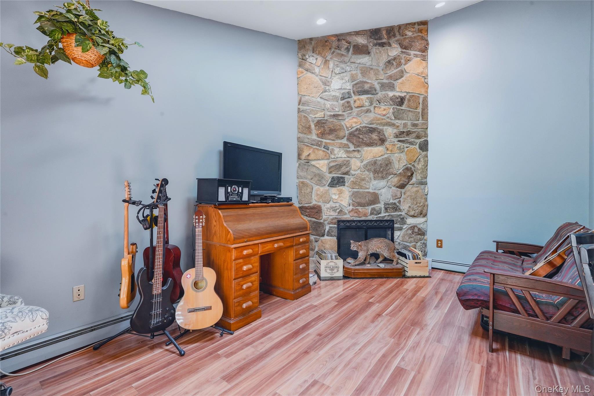 Single Family Nathan Hale Drive Dutchess County, NY 12582, MLS-1021059-17