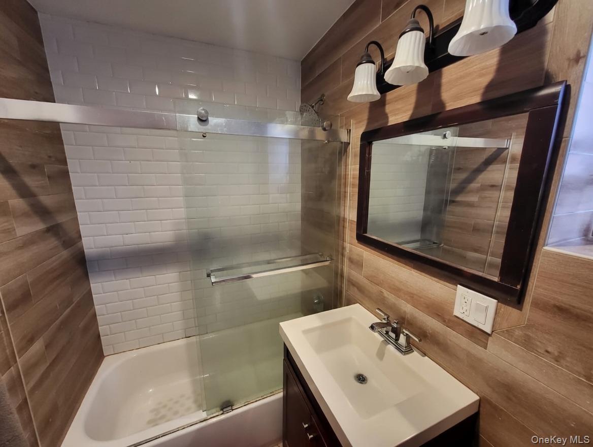 Single Family Rockaway Parkway Brooklyn, NY 11236, MLS-1021066-35