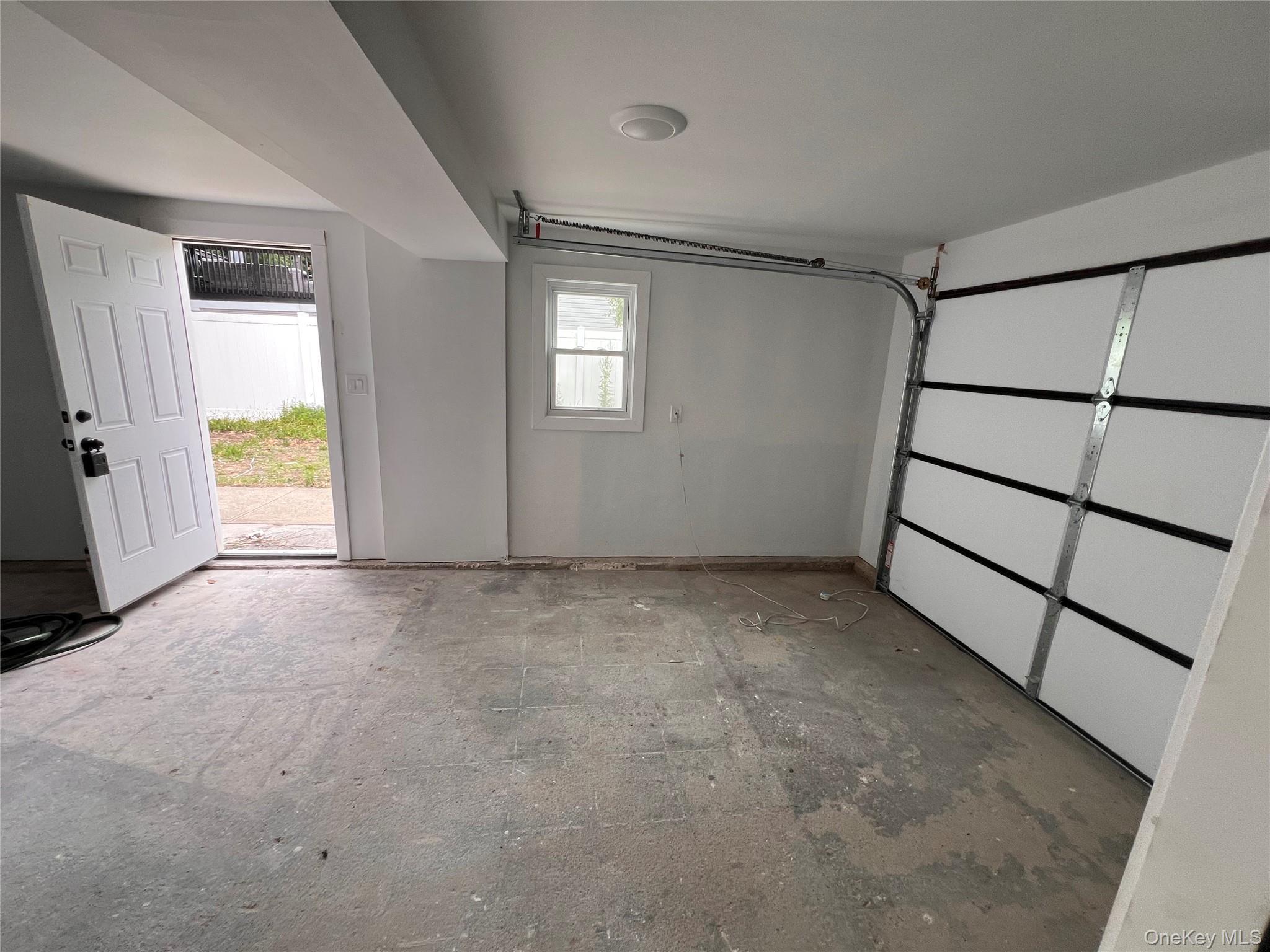 Single Family Hawkins Road Suffolk County, NY 11784, MLS-1021098-17
