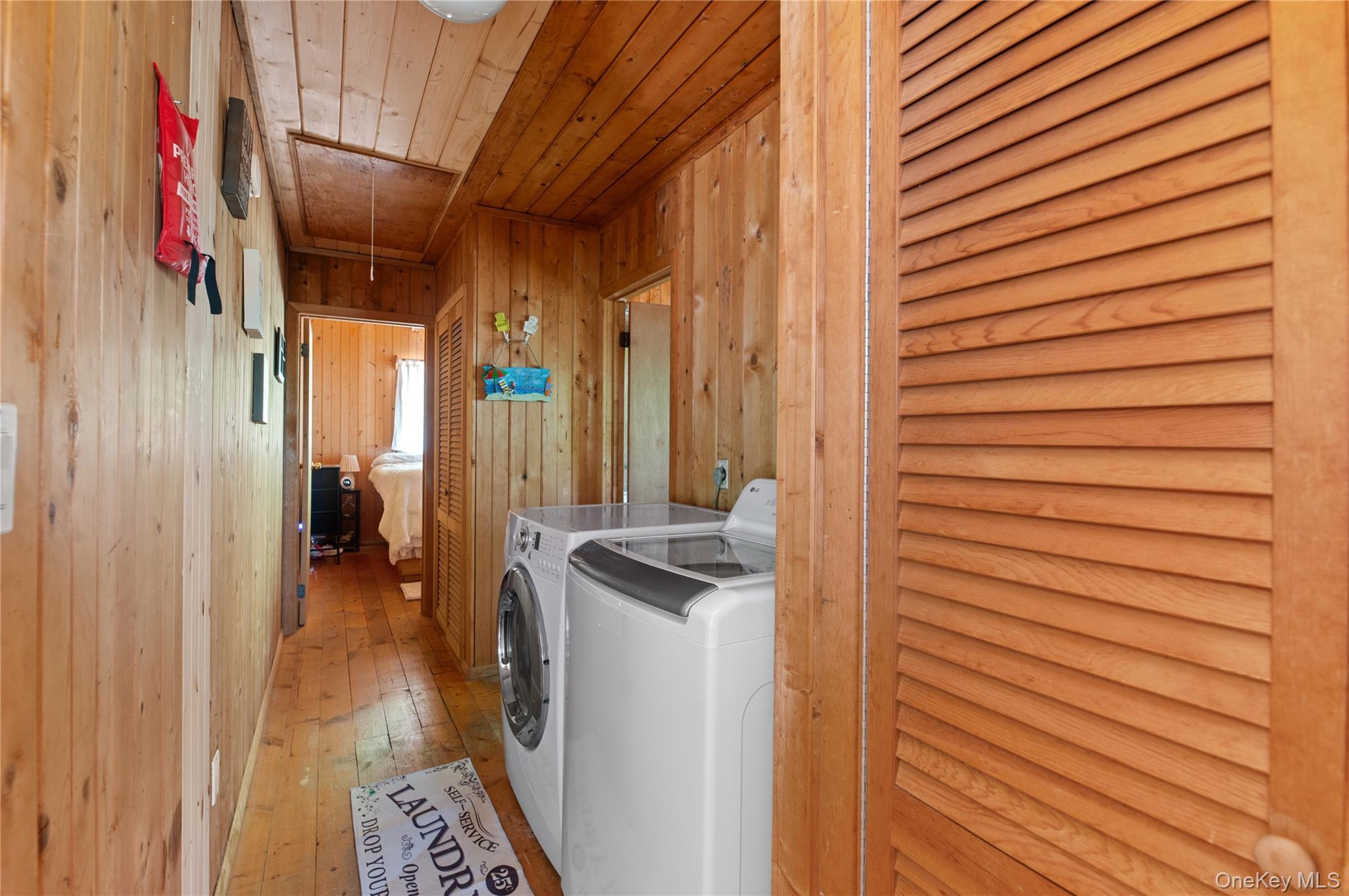 Single Family Ontario Street  Suffolk County, NY 11770, MLS-1021137-16