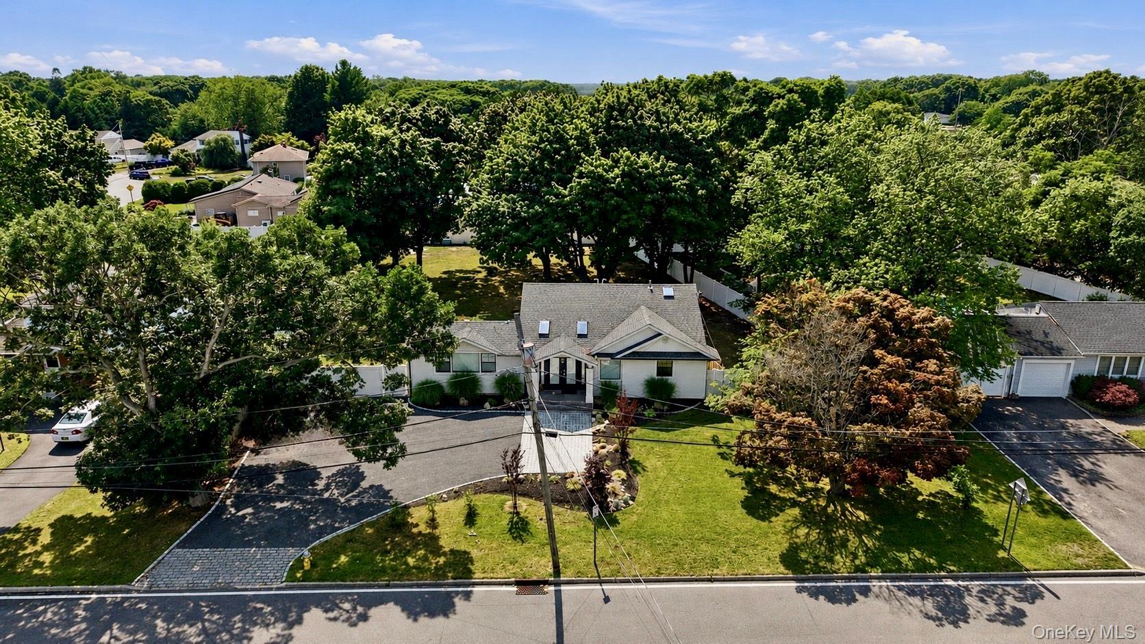 Single Family Locust Avenue Suffolk County, NY 11769, MLS-1021139-23