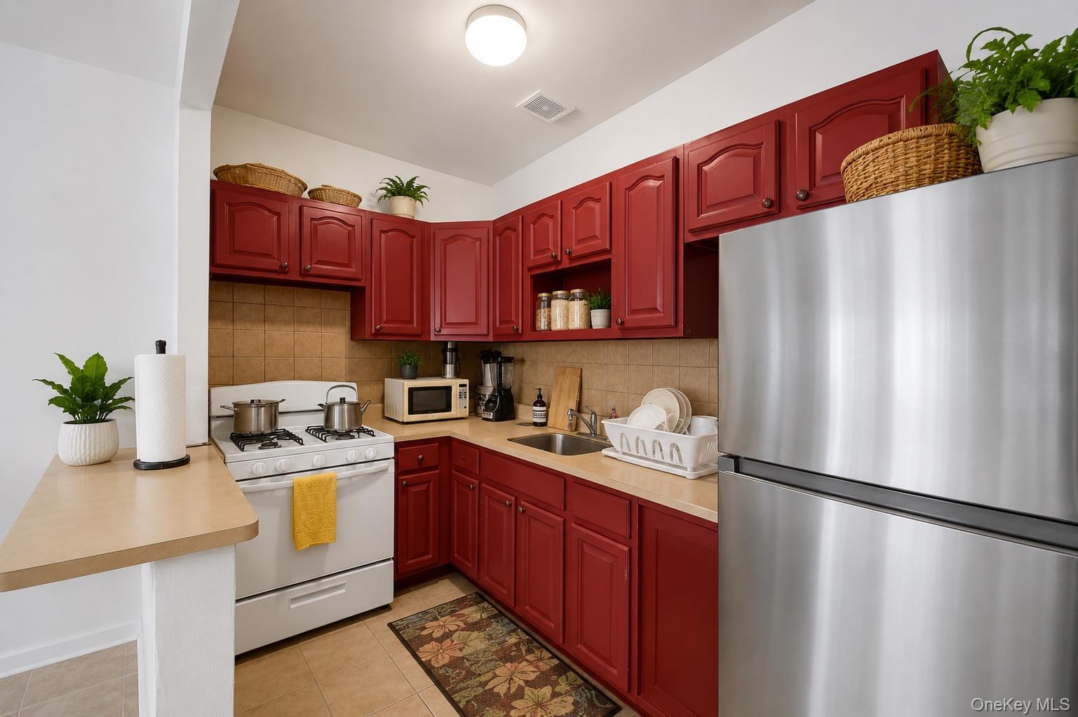 Single Family E 181 Street Bronx, NY 10457, MLS-1021165-11