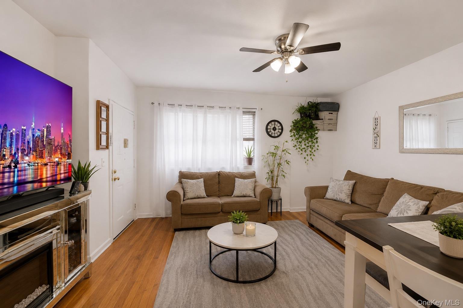 Single Family E 181 Street Bronx, NY 10457, MLS-1021165-24