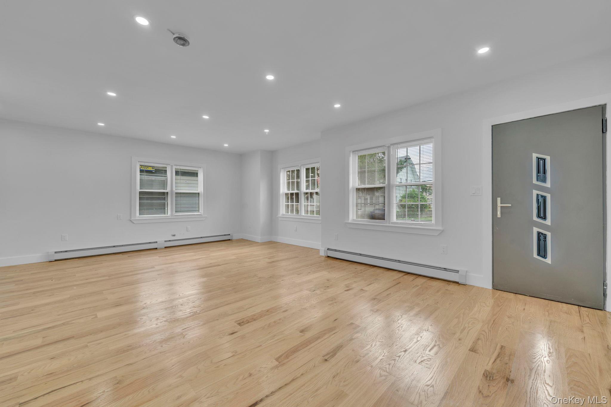 Single Family 119th Drive Queens, NY 11434, MLS-1021175-4