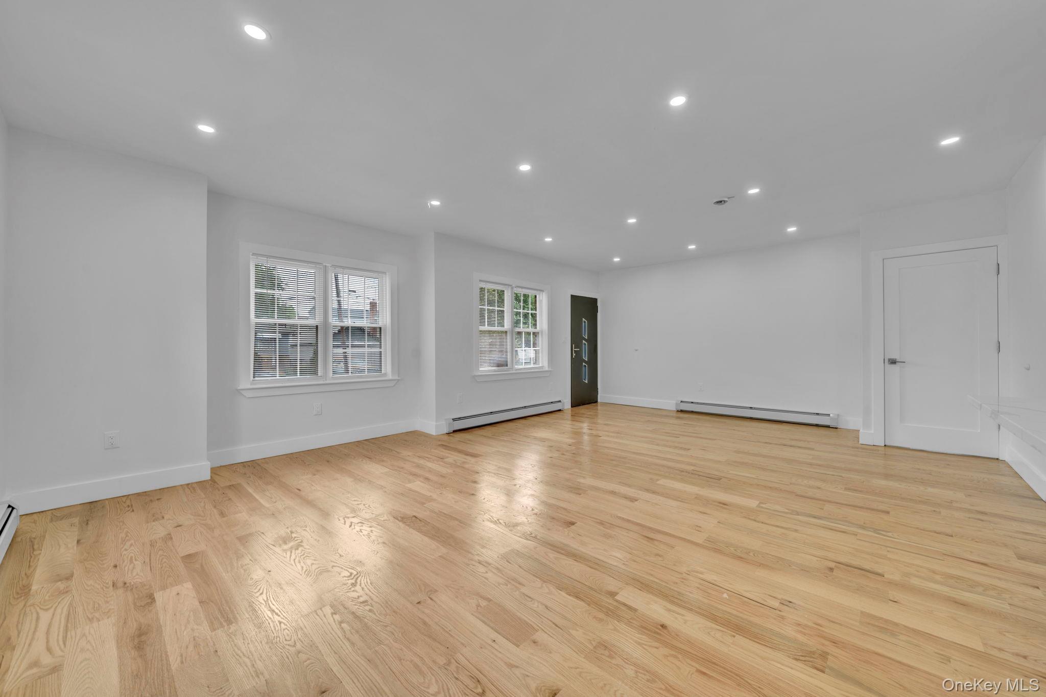 Single Family 119th Drive Queens, NY 11434, MLS-1021175-8