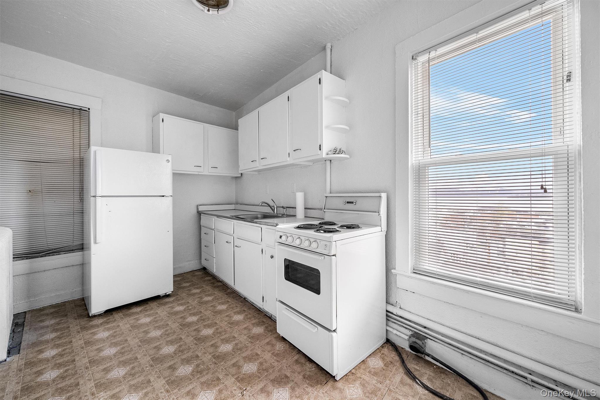 Single Family Secor Road  Westchester County, NY 10562, MLS-1021208-20