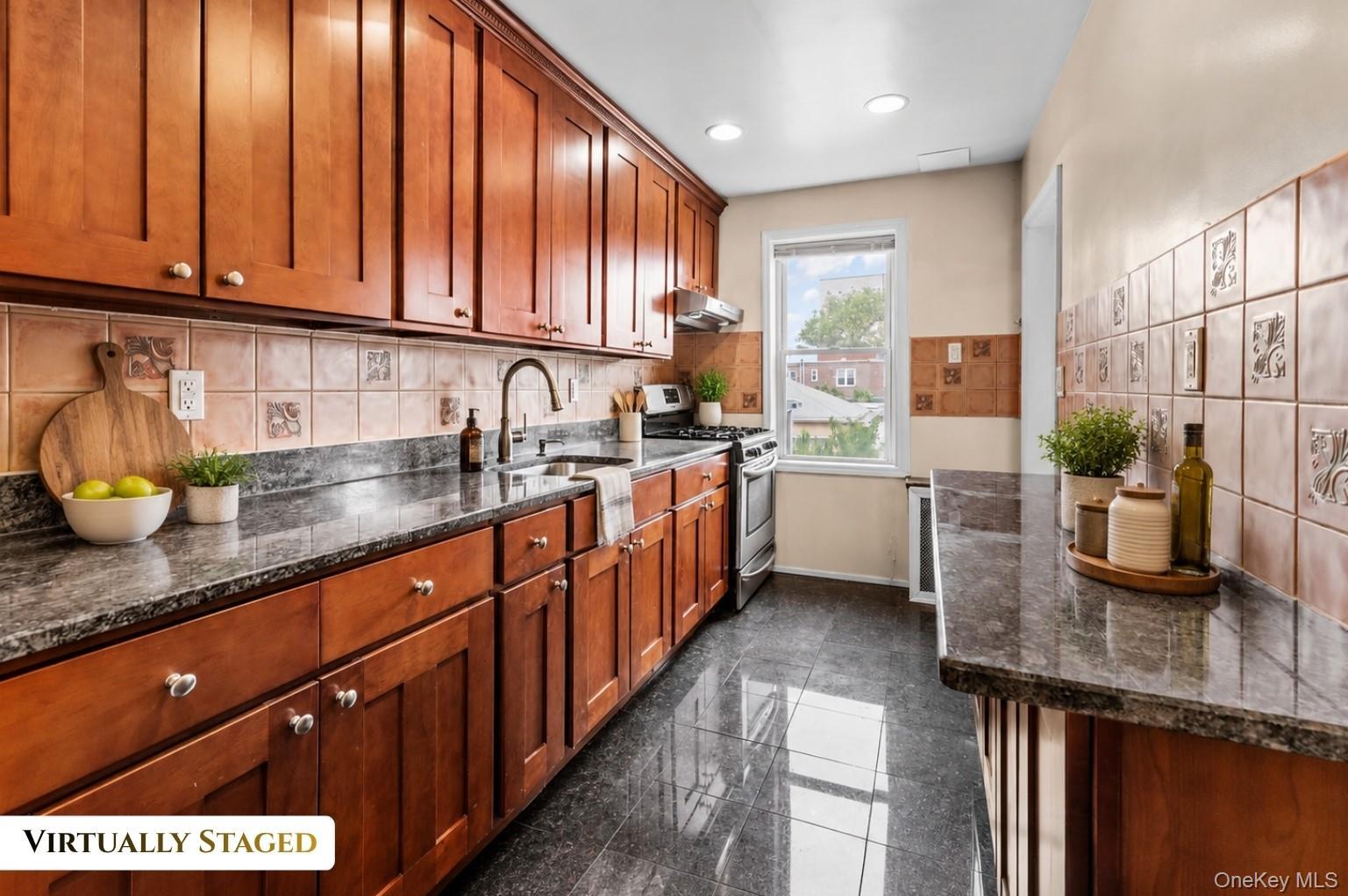 Single Family 84th Avenue  Queens, NY 11432, MLS-1021213-7