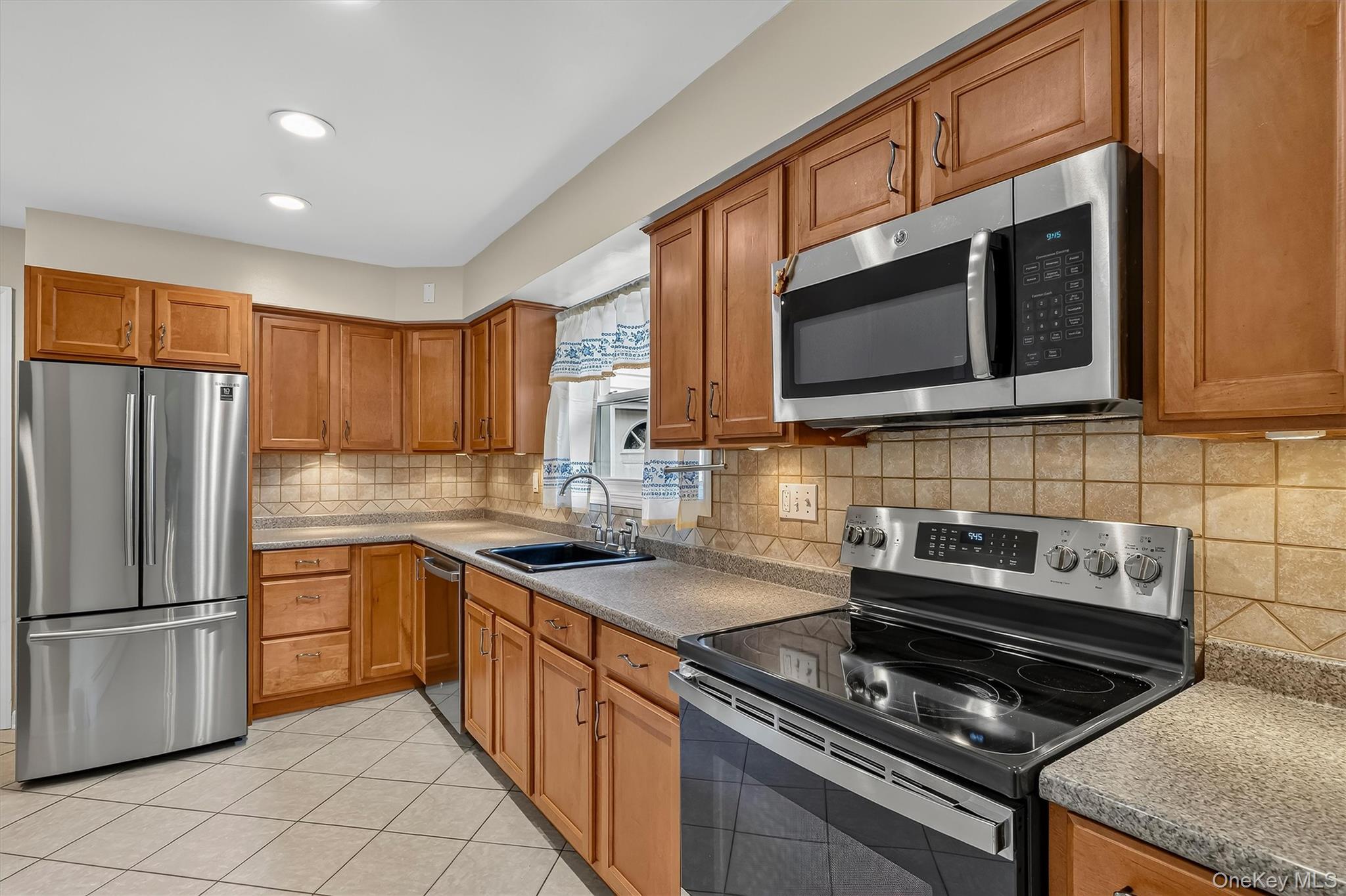 Single Family Durrin Avenue  Westchester County, NY 10567, MLS-1021216-11
