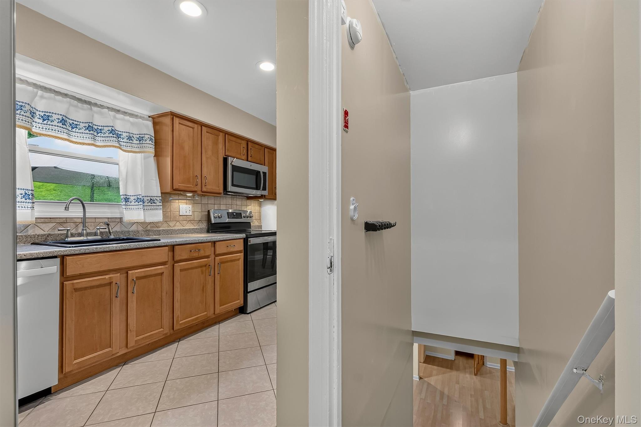 Single Family Durrin Avenue  Westchester County, NY 10567, MLS-1021216-20