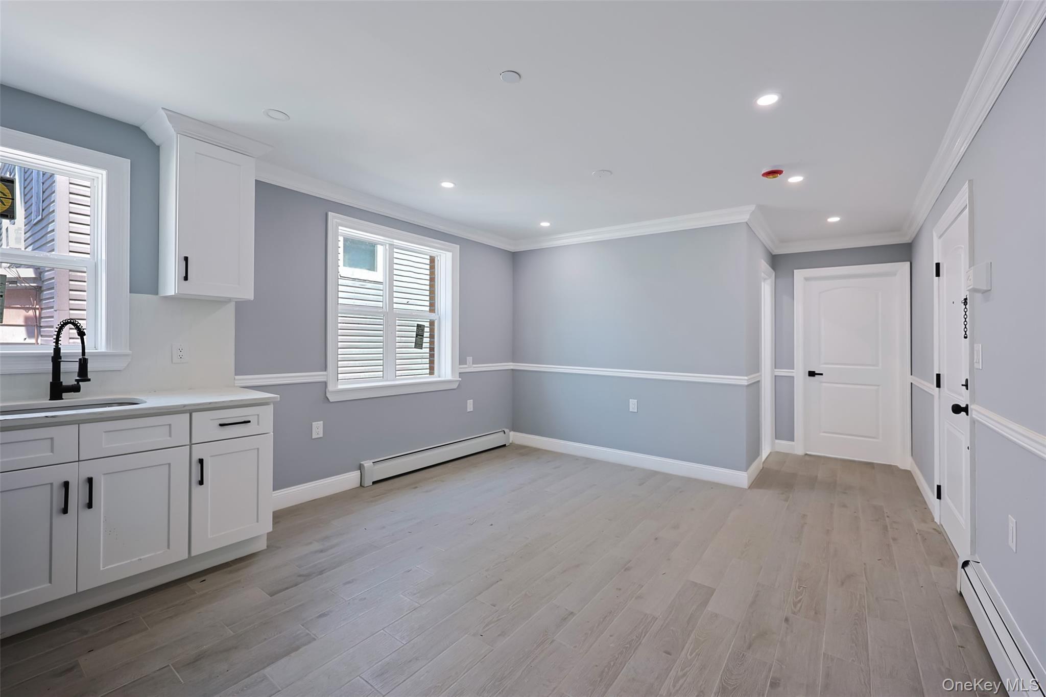 Single Family E 225th Street Bronx, NY 10466, MLS-1021227-28