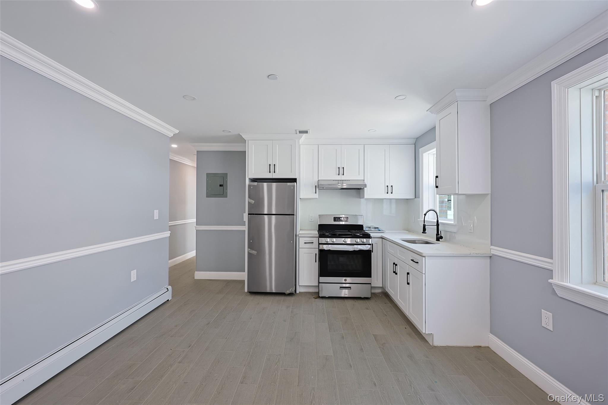 Single Family E 225th Street Bronx, NY 10466, MLS-1021227-9