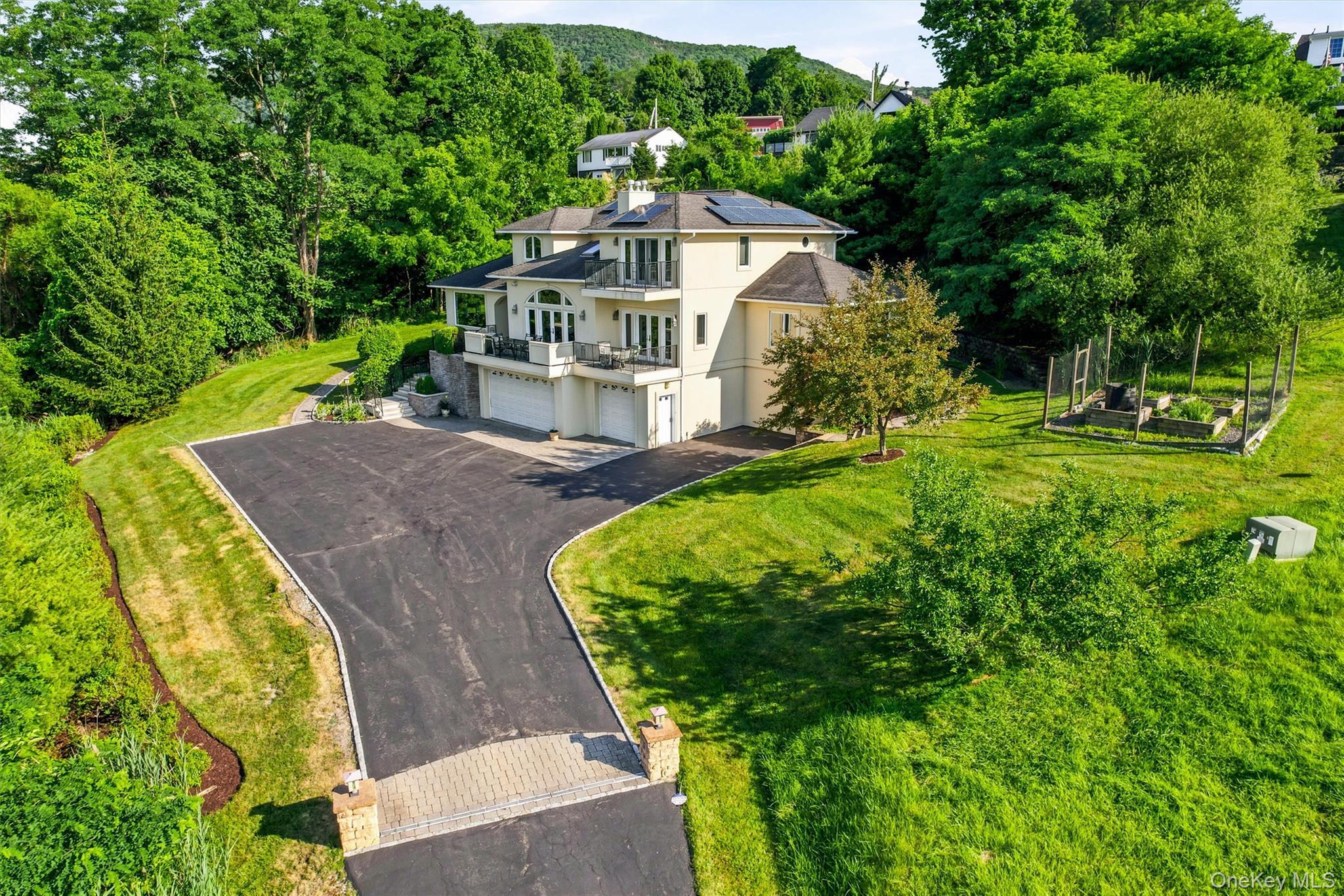 Single Family Half Moon Ridge Orange County, NY 12520, MLS-1021232-2