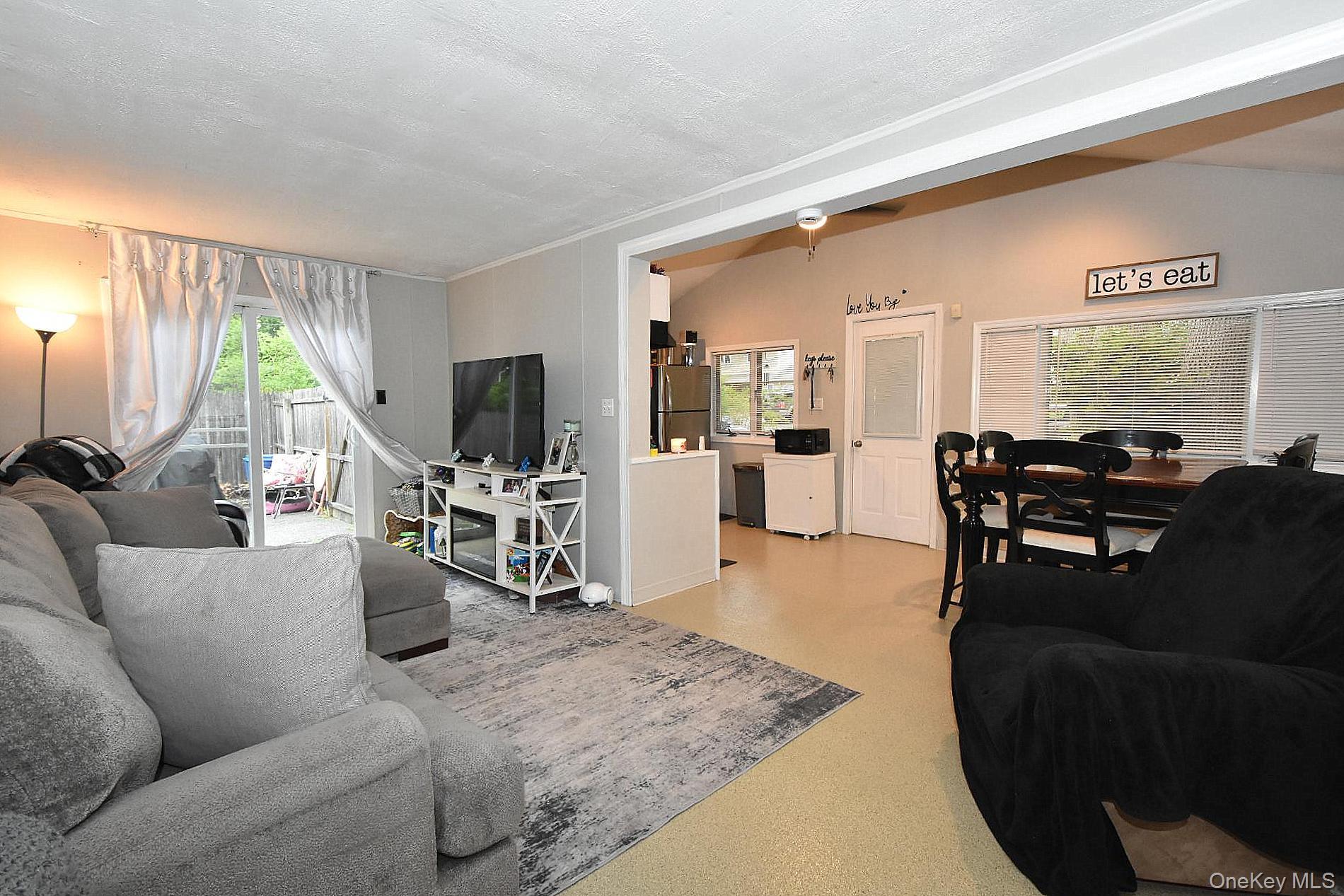 Single Family Balaton Avenue Suffolk County, NY 11779, MLS-1021279-7
